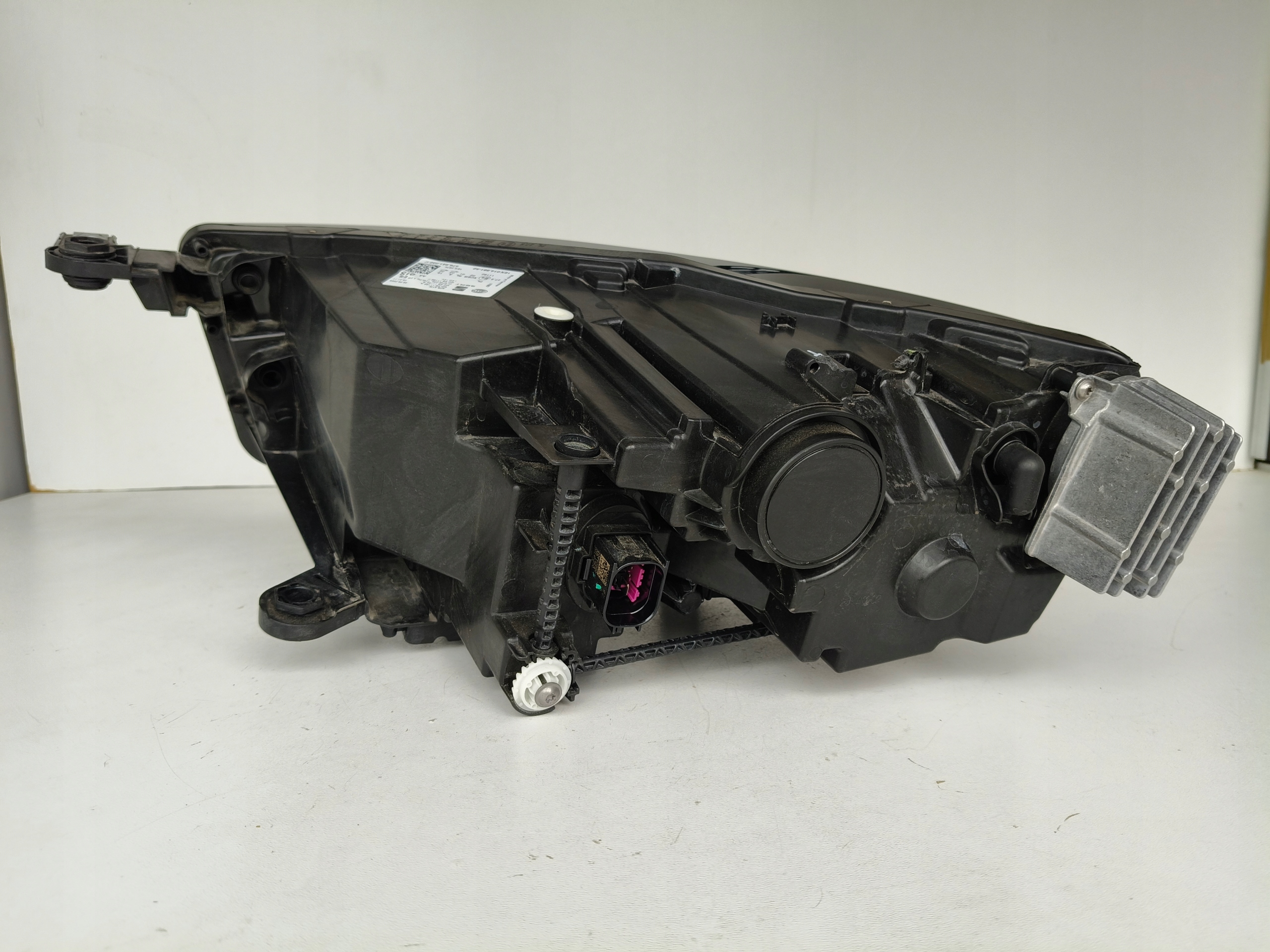 light right REFLEKTOR SEAT ATECA 575 20- LIFT FULL LED