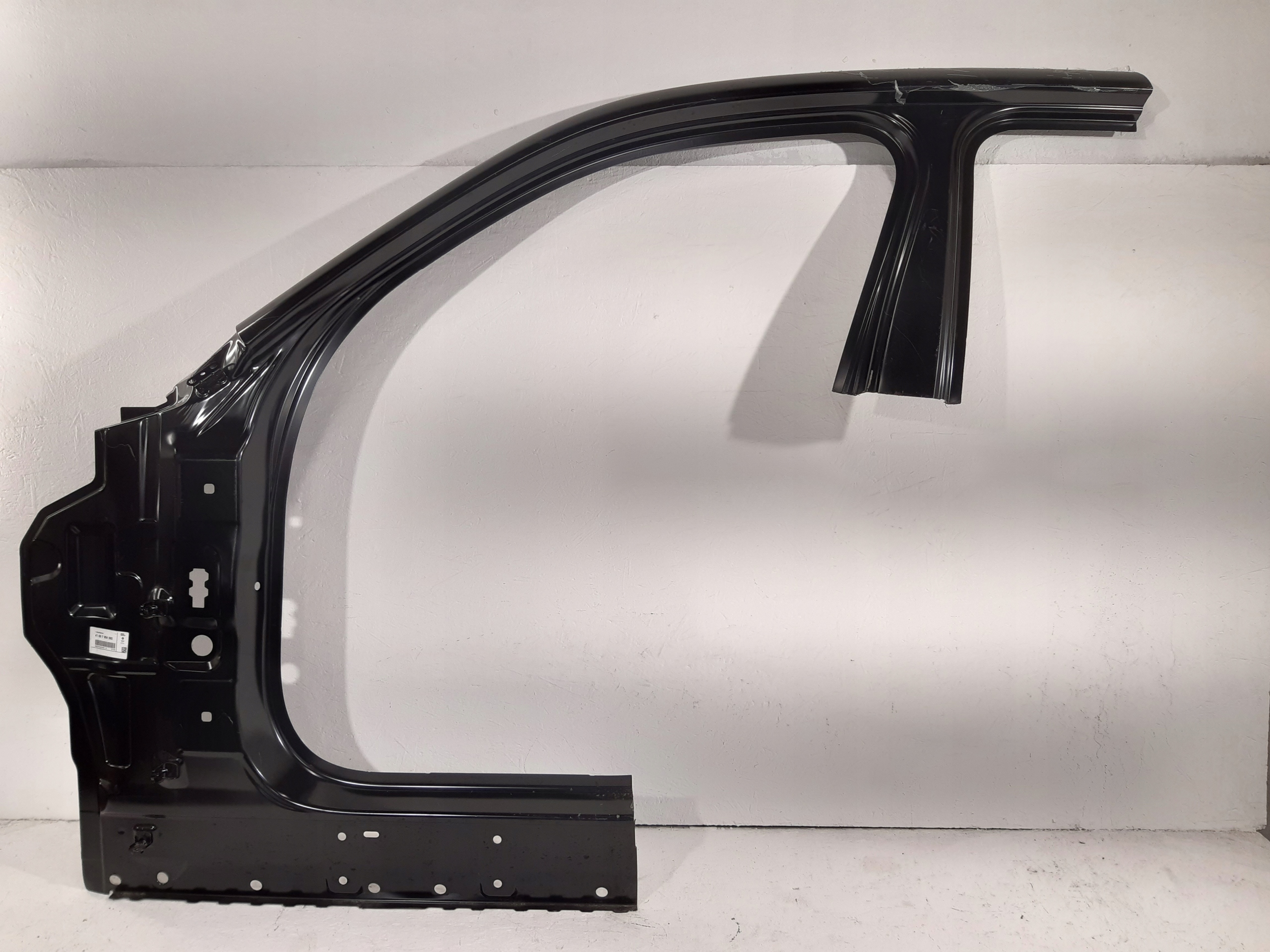 41007954993 - BMW X5 G05 F95 стійка порога обшивка бічна