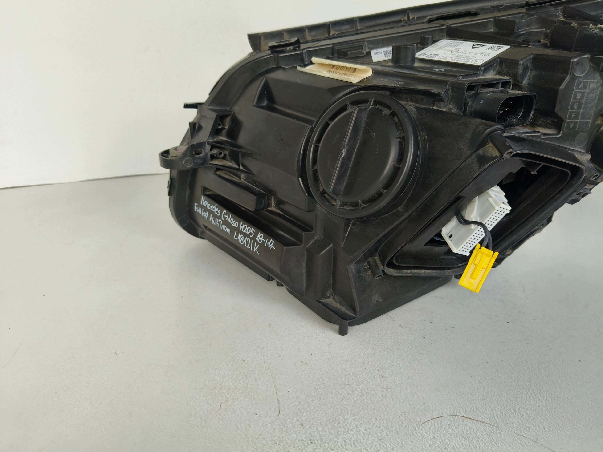 light right REFLEKTOR MERCEDES C-KLASA W205 18- LIFT FULL LED MULTIBEAM