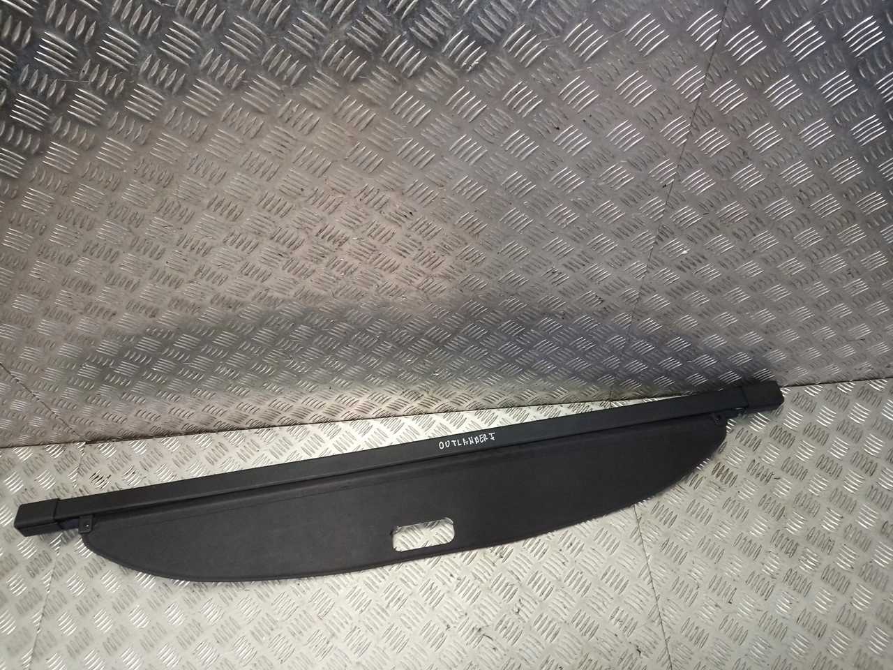 ролета багажника mitsubishi Outlander I 2.4