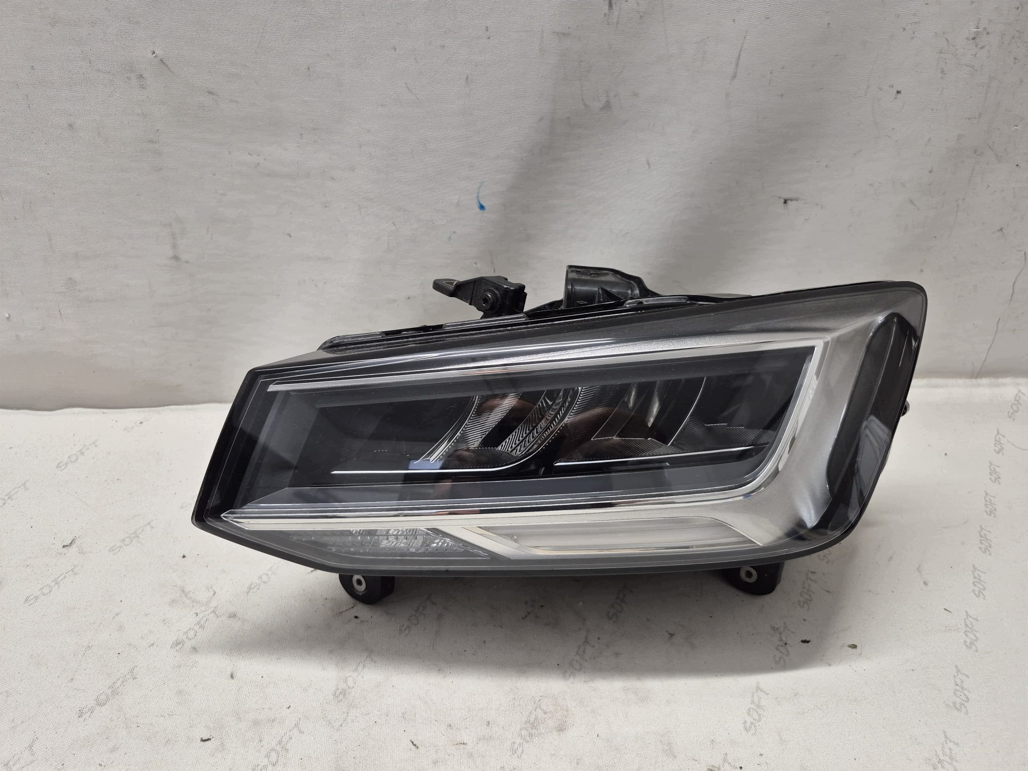 AUDI Q2 81A LIFT 20- light left front front FULL LED 81A941011C