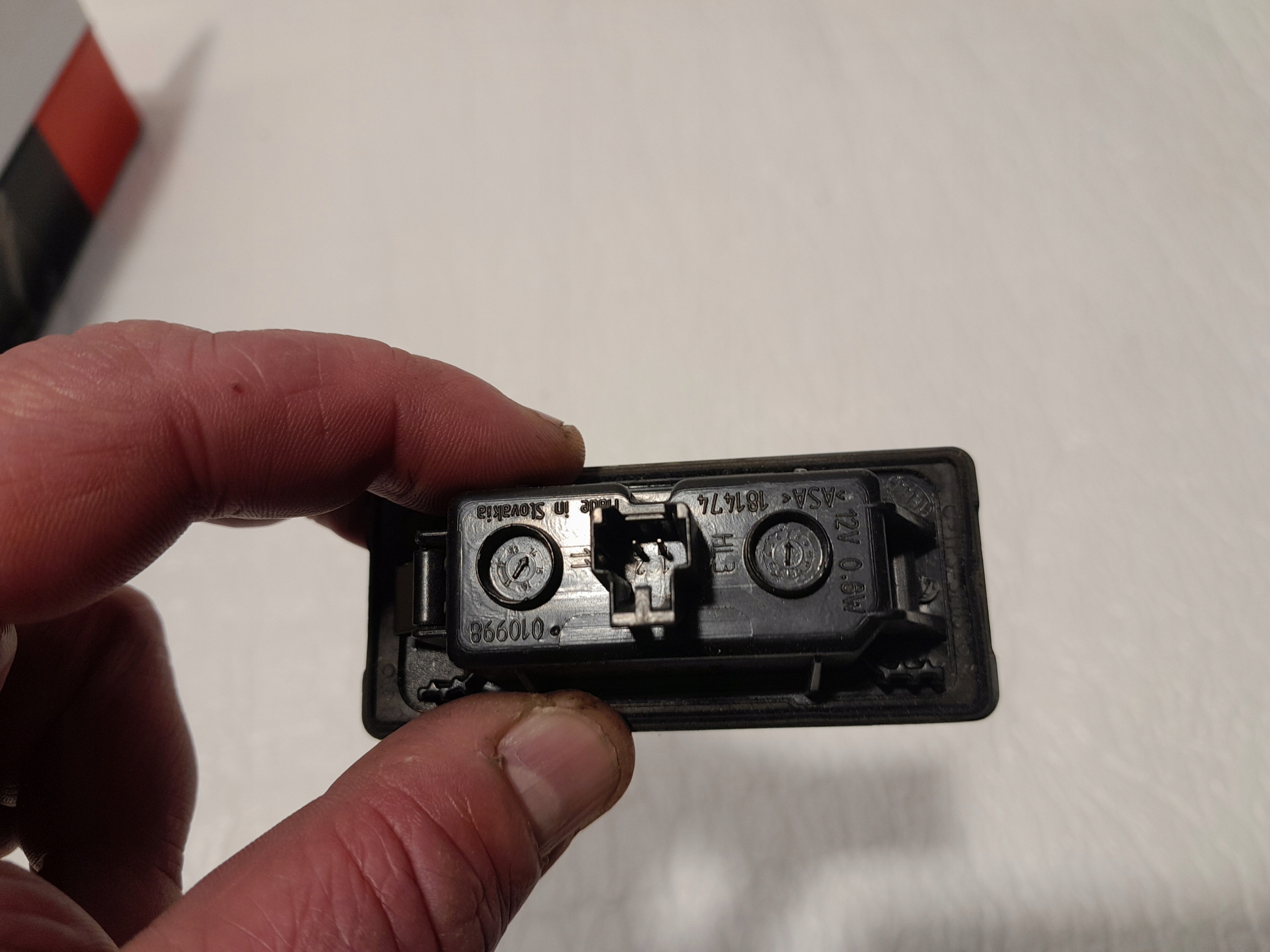 AUDI OE light PODSWIETLENIA signs 4G0943021
