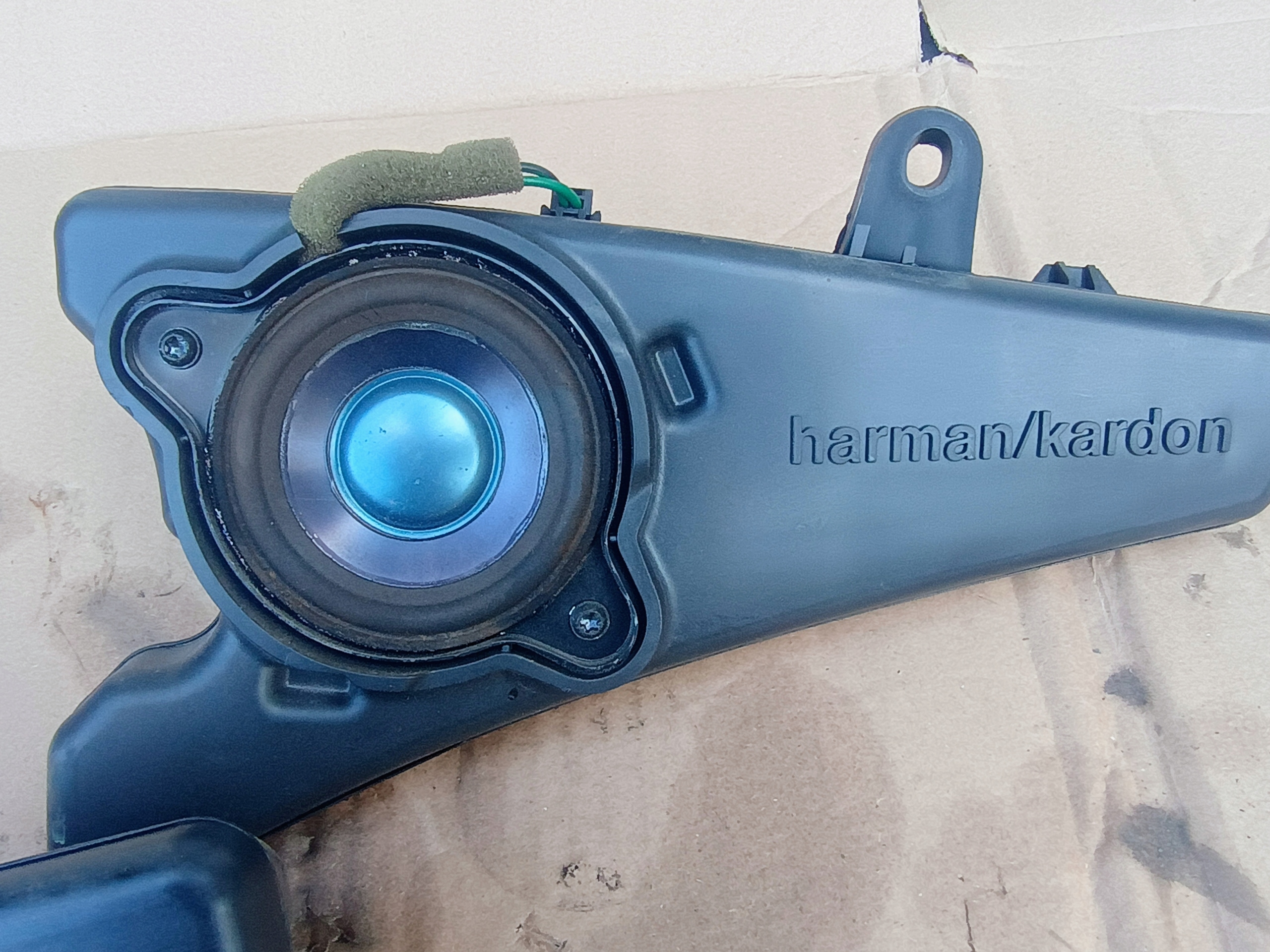 speakers HARRMAN KARDON MERCEDES