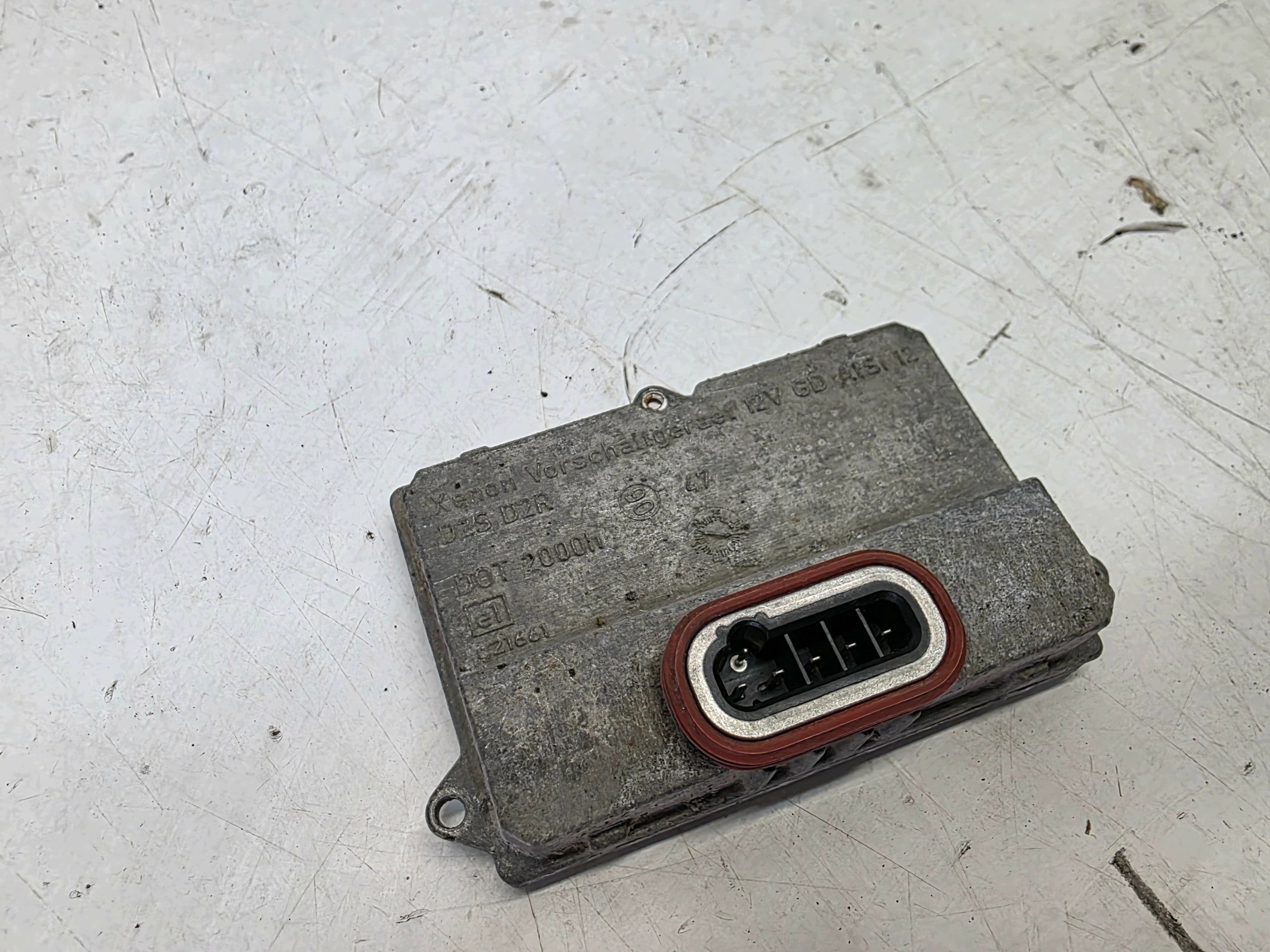 control unit REFLEKTORA XENON AUDI A6 C6 5DV00829000 *2*