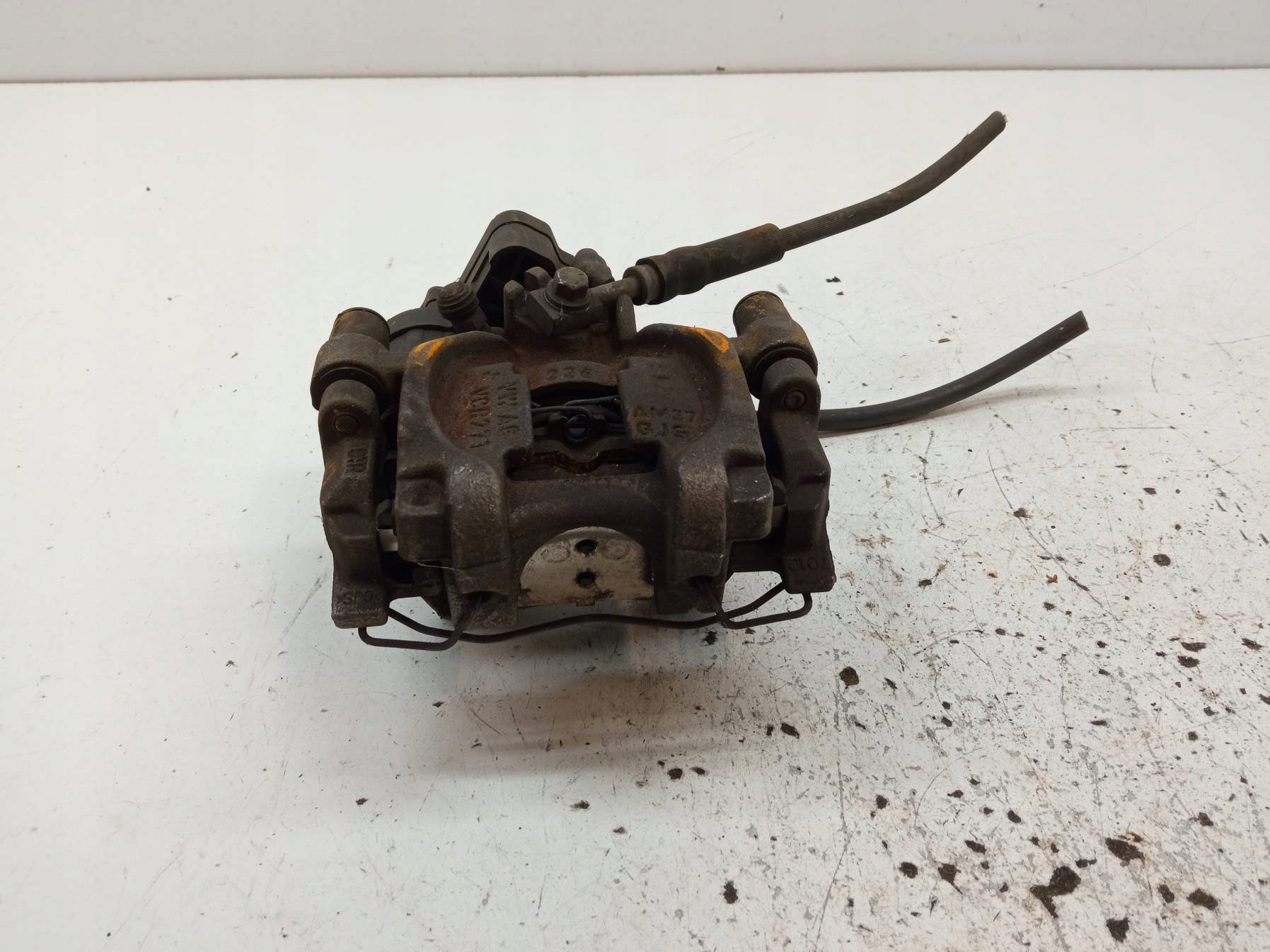 caliper brake left rear part electrical 2.0 TDI Skoda Karoq and (2017-)