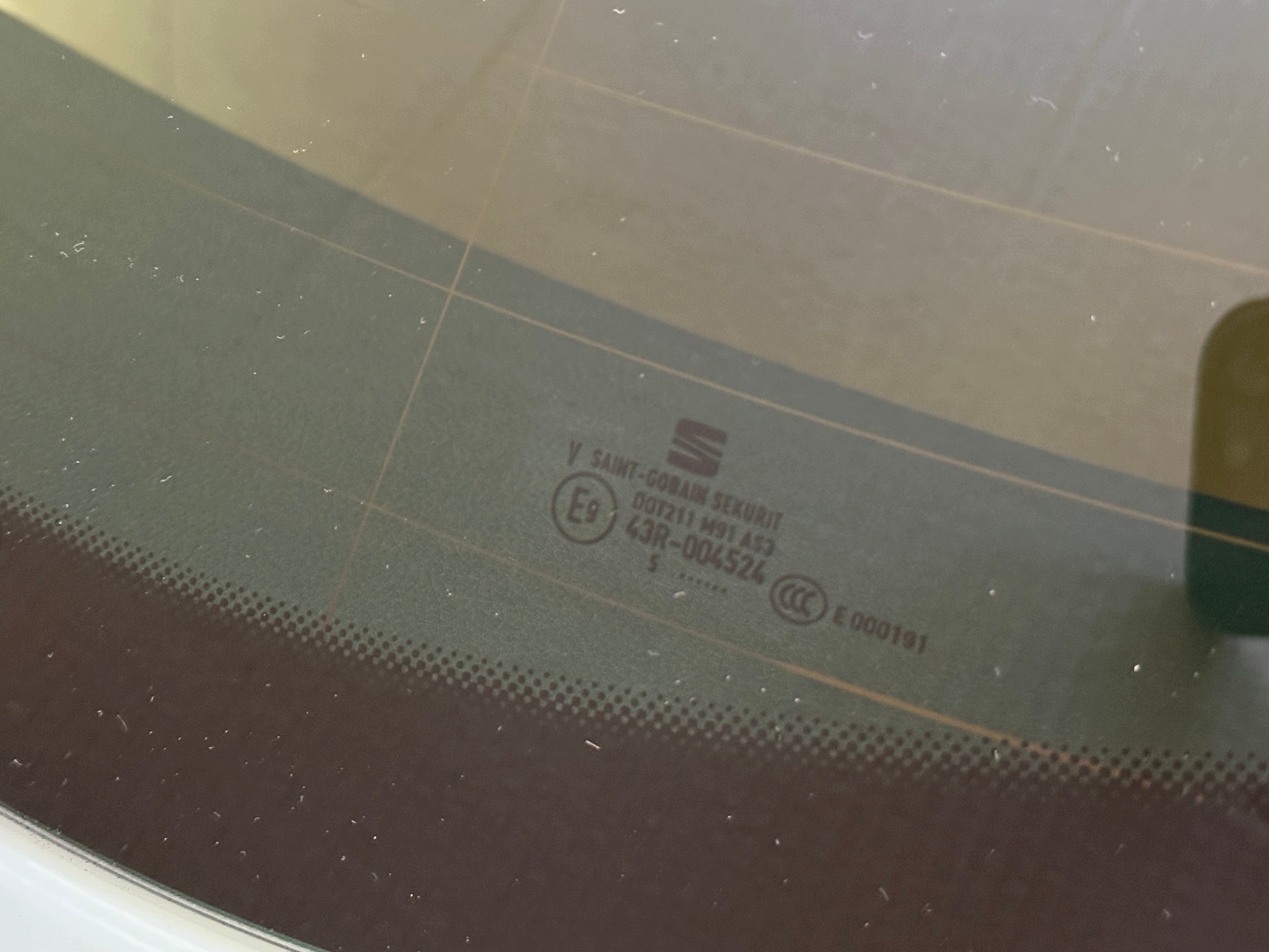 SEAT ARONA LIFT trunk door boot LS7F