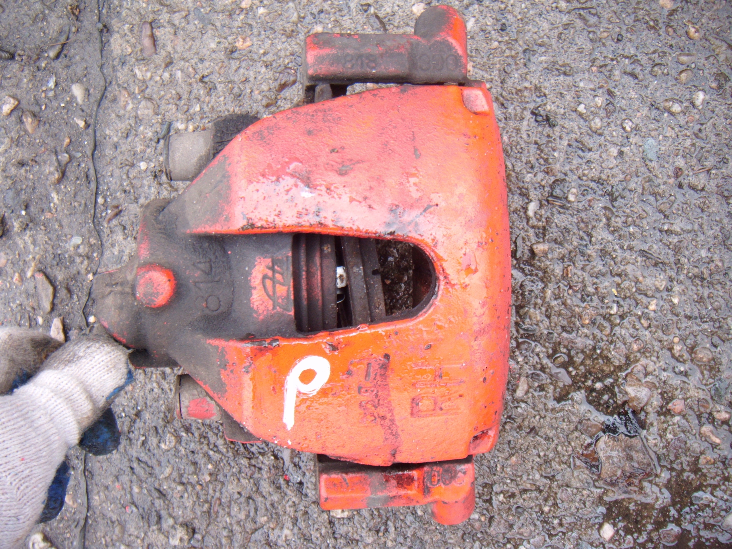 VOLVO V50 04-12 ZACISK HAMULCOWY PRAWY PRZEDNI PRZÓD