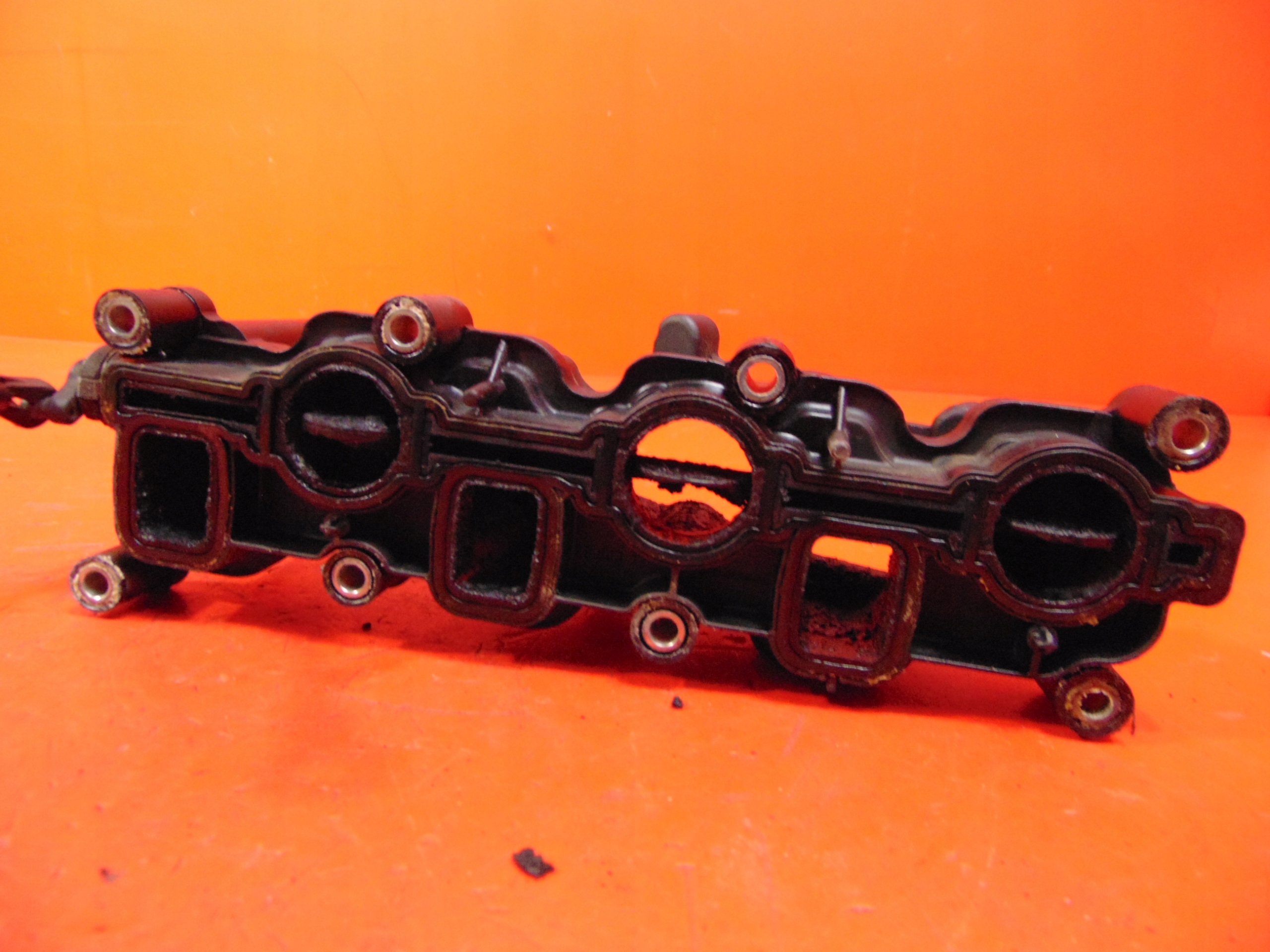 AUDI A4 B7 8E 8E2 04- 3.0 TDI A6 C6 intake manifold right 059129712P