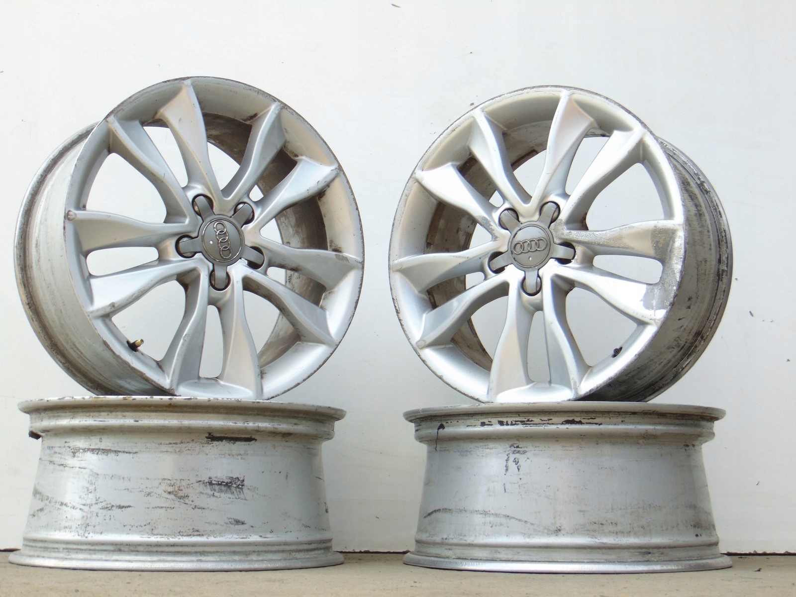 4× Диск алюминиевый Audi OE AUDI A3p 7.5