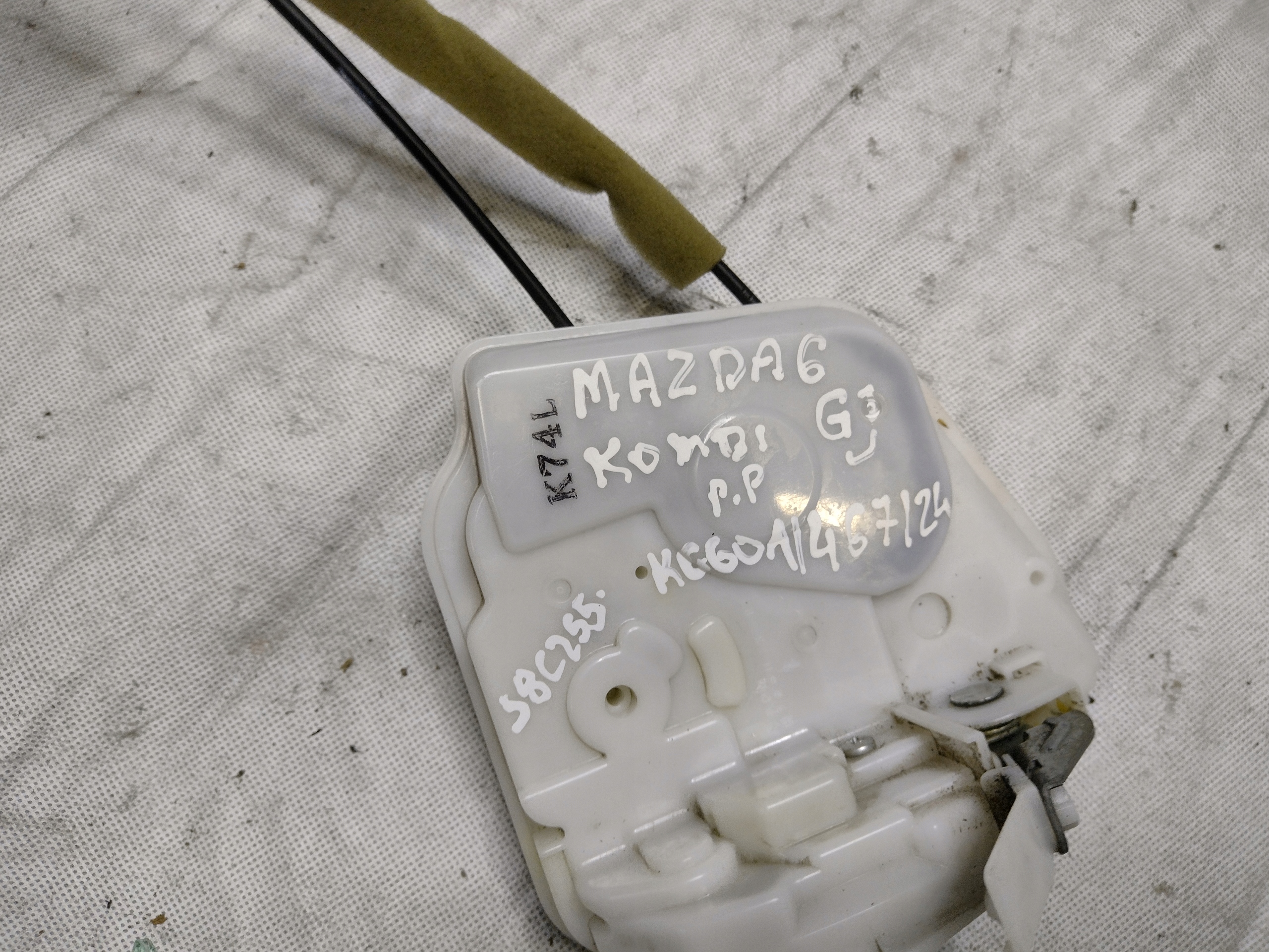lock door right front Mazda 6 III 3 GJ GHR1 8PIN