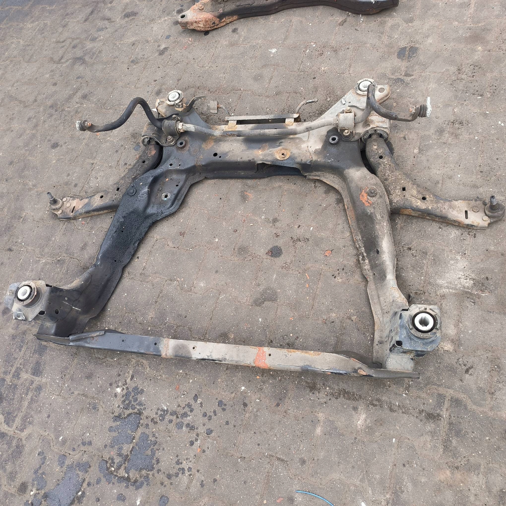 Achsträger vorne VOLVO S80 II