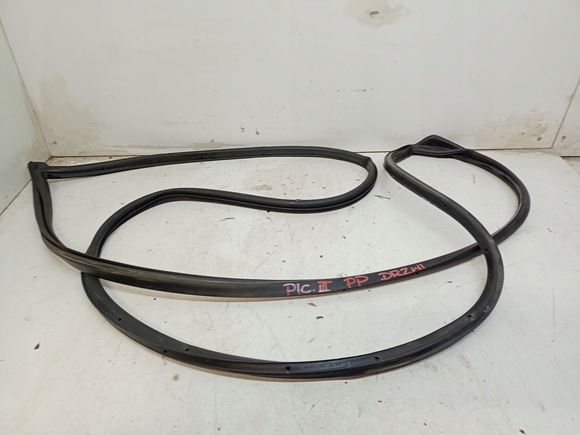 KIA PICANTO III gasket door right front 2017