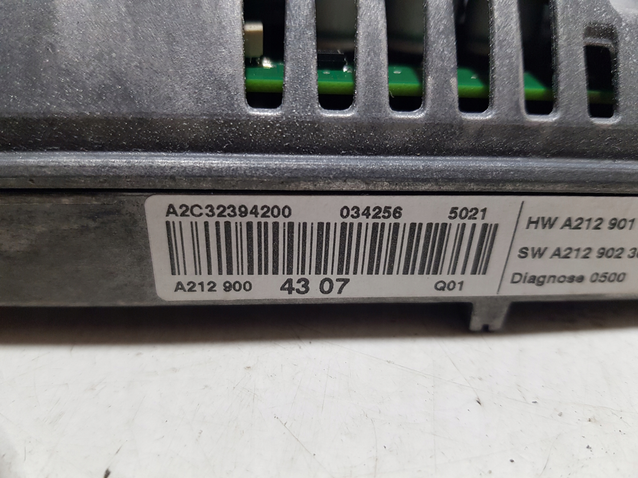 display navigation devices 2129004307 MERCEDES W212
