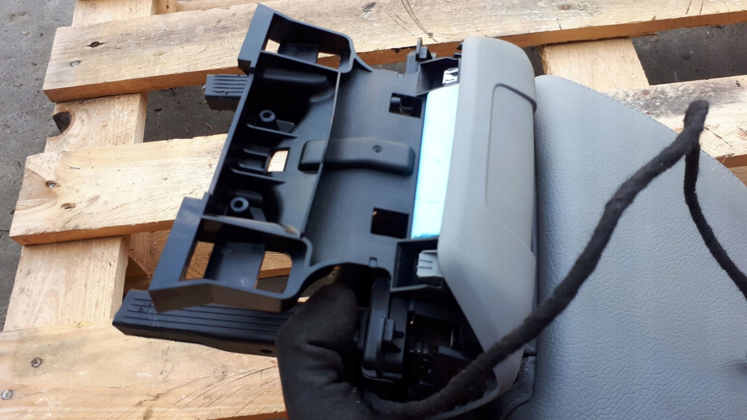 A5 8W rest seat right front electrical COUPE