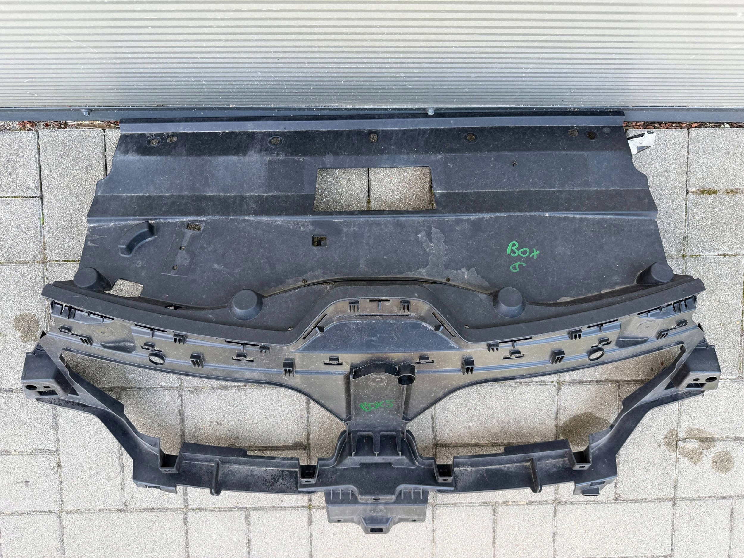 RENAULT KANGOO III console pillar grille 620368905R 620366493R