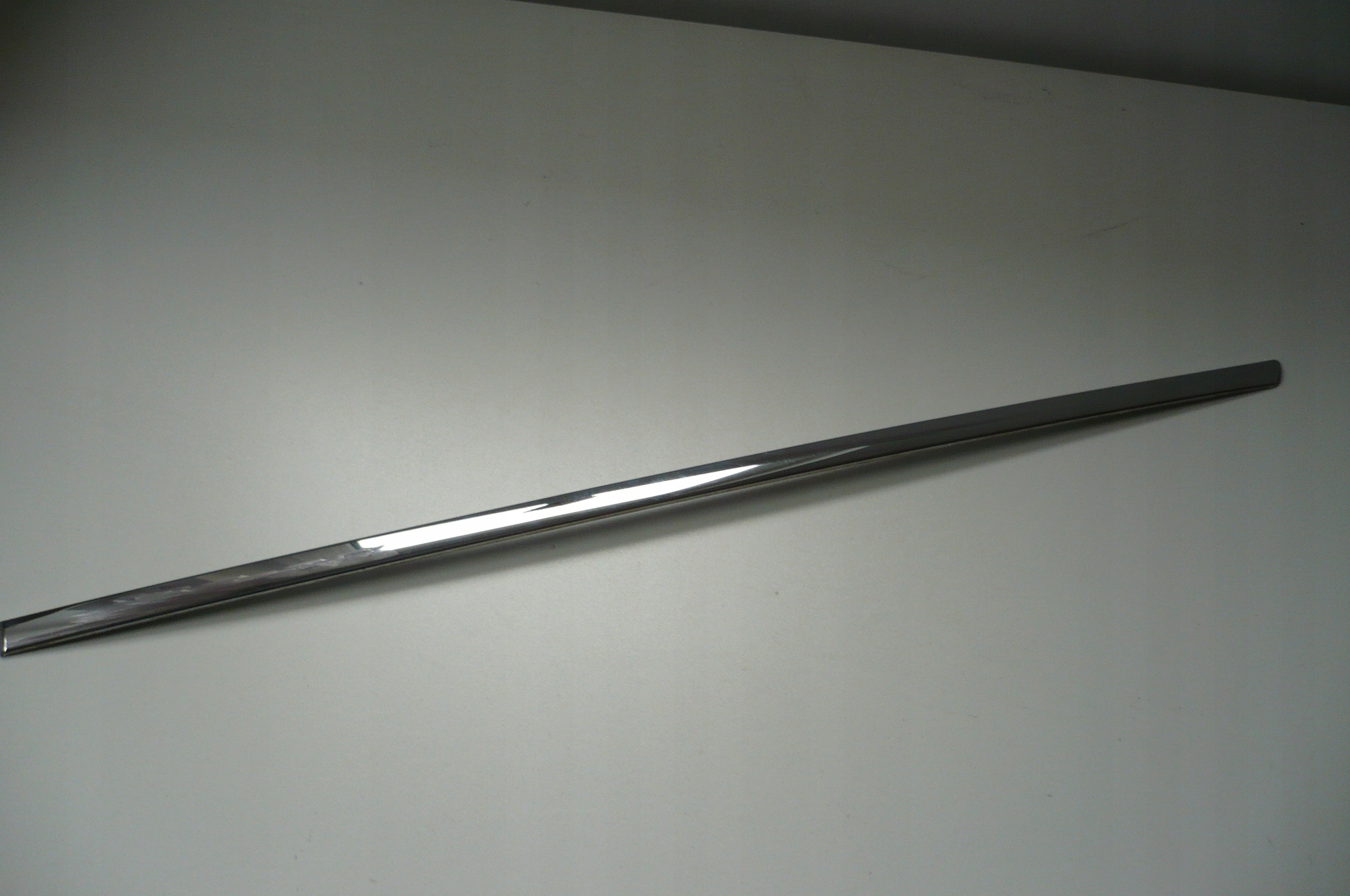 SKODA SUPERB II 2 08- decorative trim CHROM door left rear part central