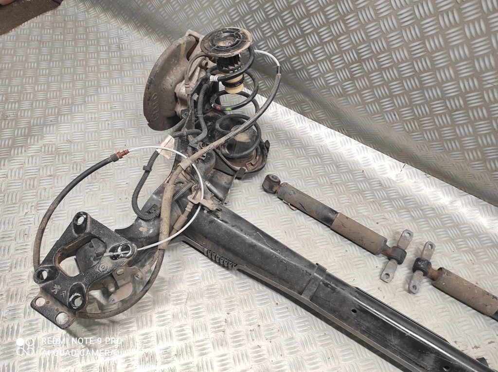 BELKA ZAWIESZENIA OŚ TYLNA TYŁ CITROEN BERLINGO PEUGEOT PARTNER IV RIFTER Typ samochodu Samochody dostawcze Samochody osobowe