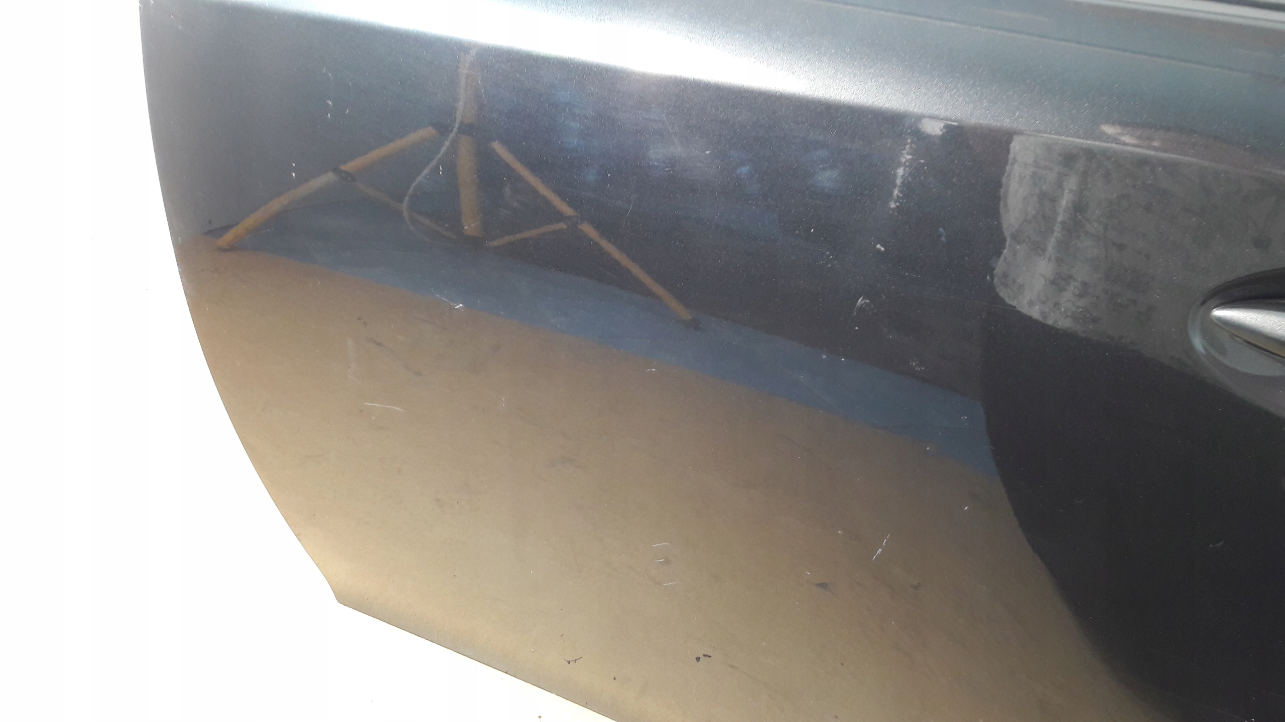 LEXUS IS II door rear. left rear part left graphitic graphitic (T102)