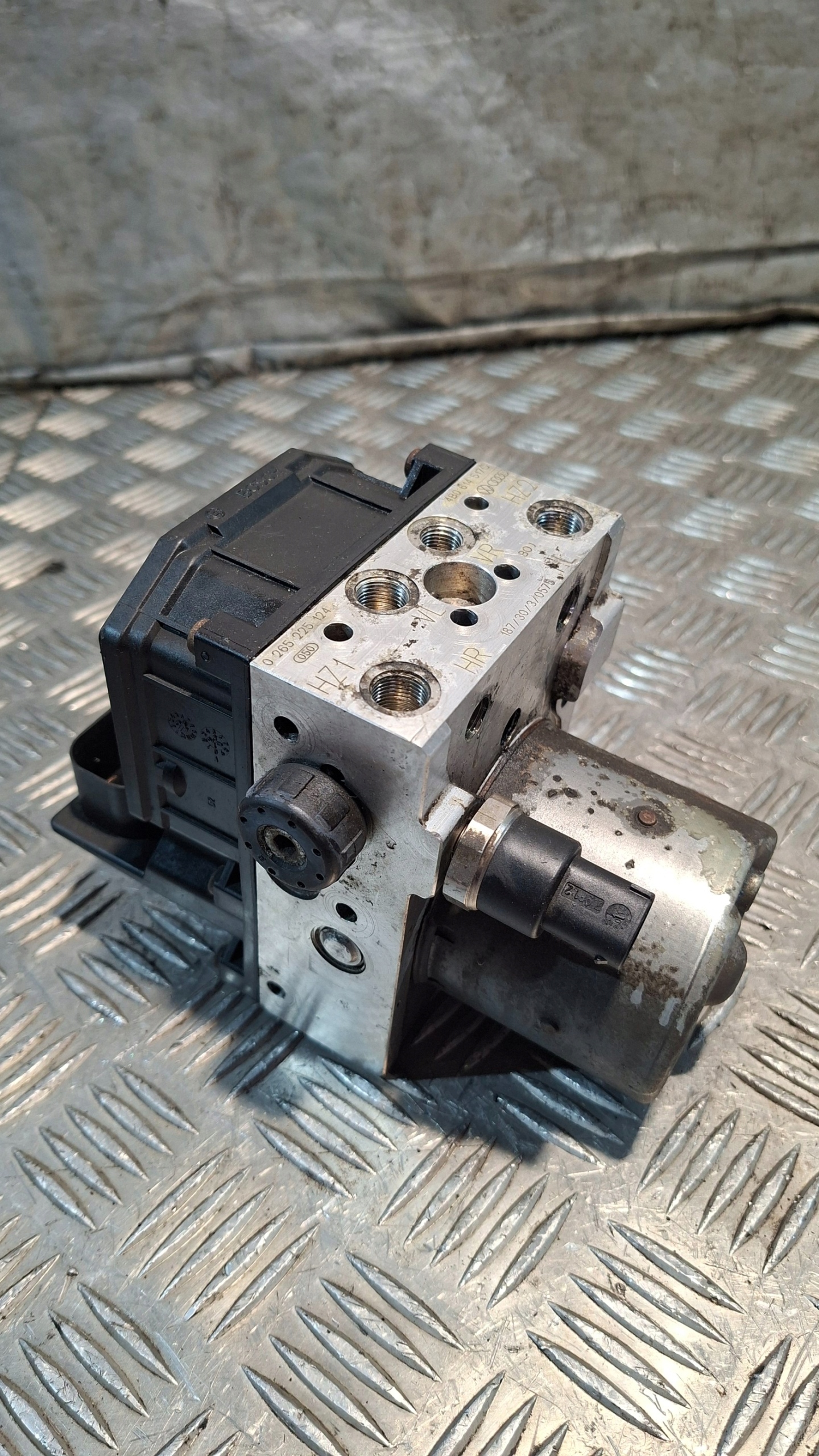 volkswagen oe 0265950055 насос ABS