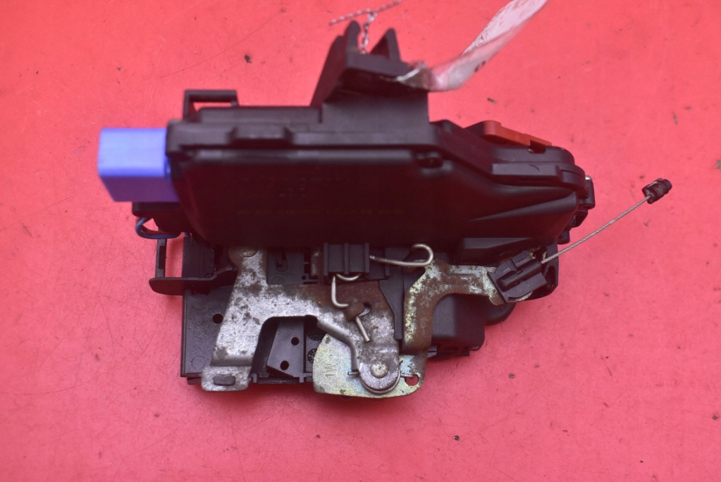 lock door left front front EU 3D1837015ZCX VW JETTA 5 V sedan 05-11