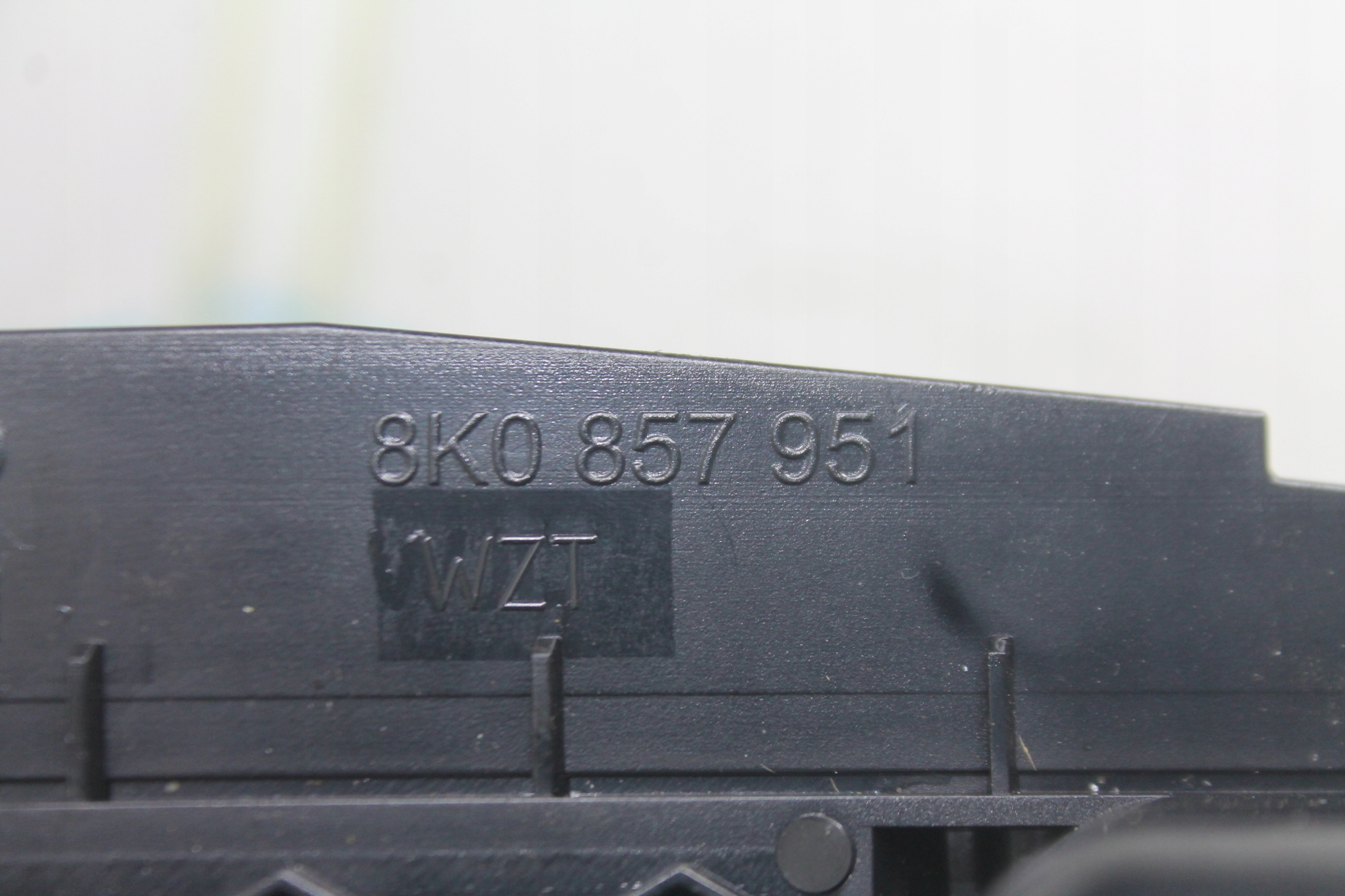 passenger compartment ashtray 8K0857951 AUDI A4 B8