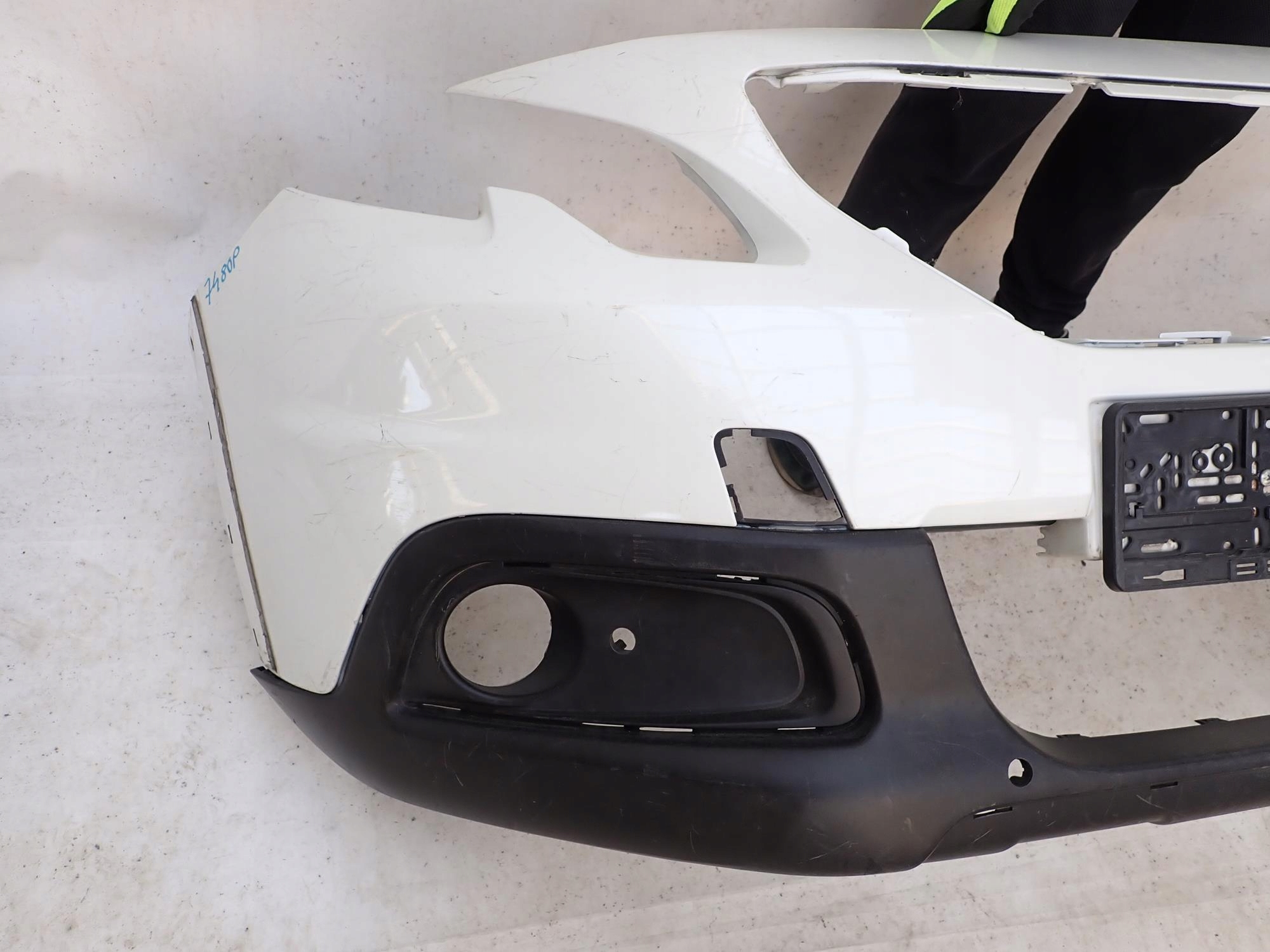PEUGEOT 2008 and 1 LIFT 16-19 bumper front front PDC