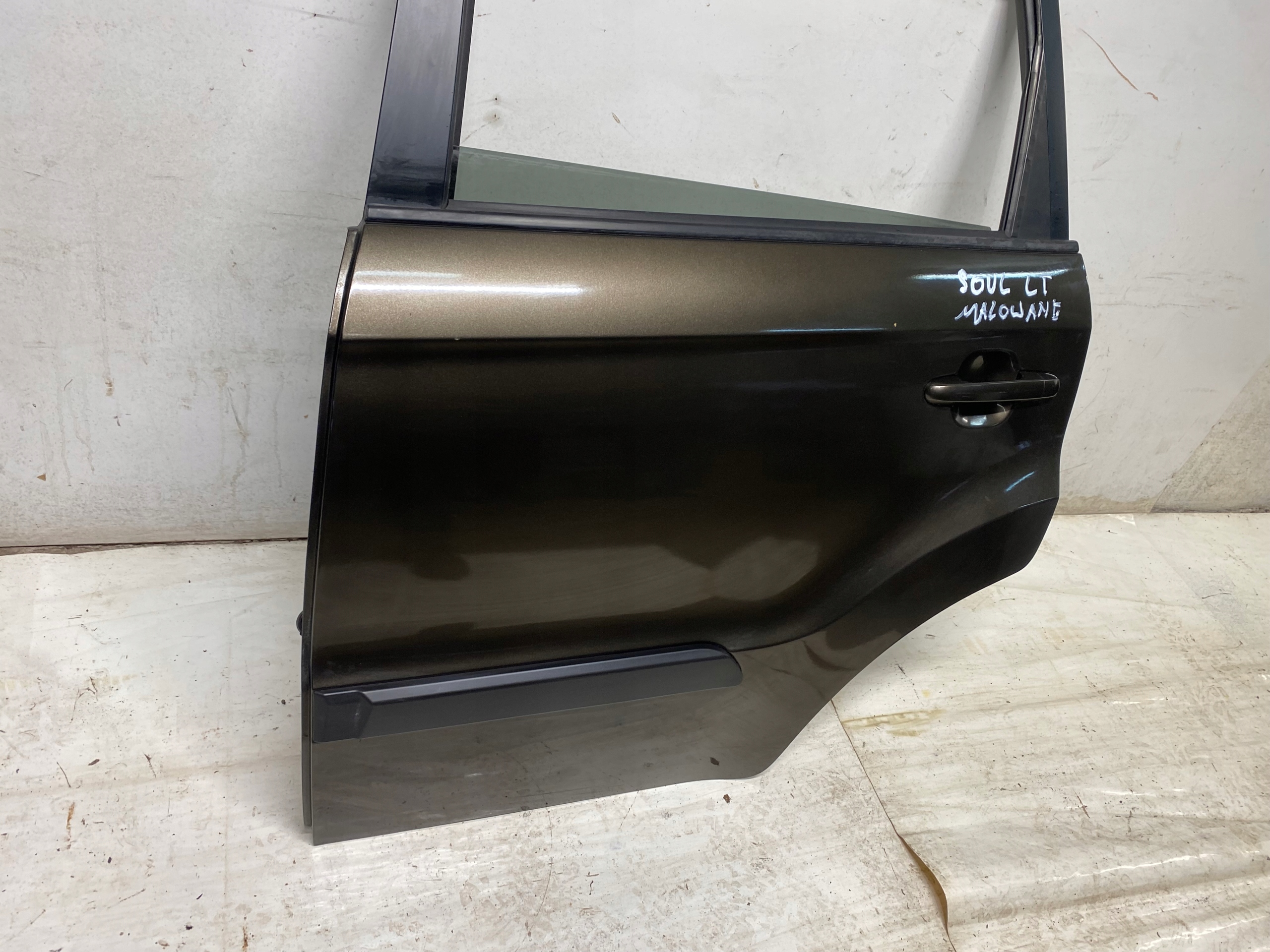KIA SOUL door left rear part rear. left 08-11