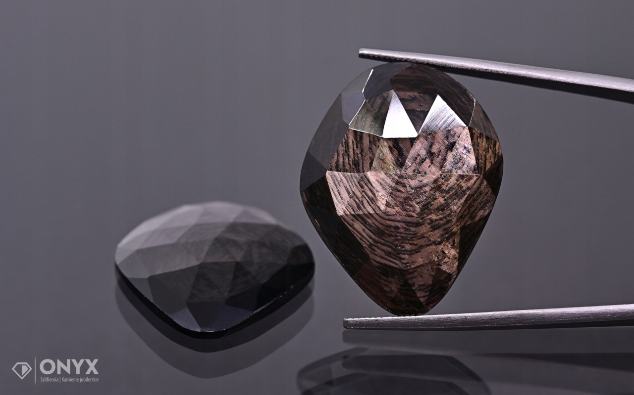 Granátové jablko hvězdicové fazetované rozeta Para neregul