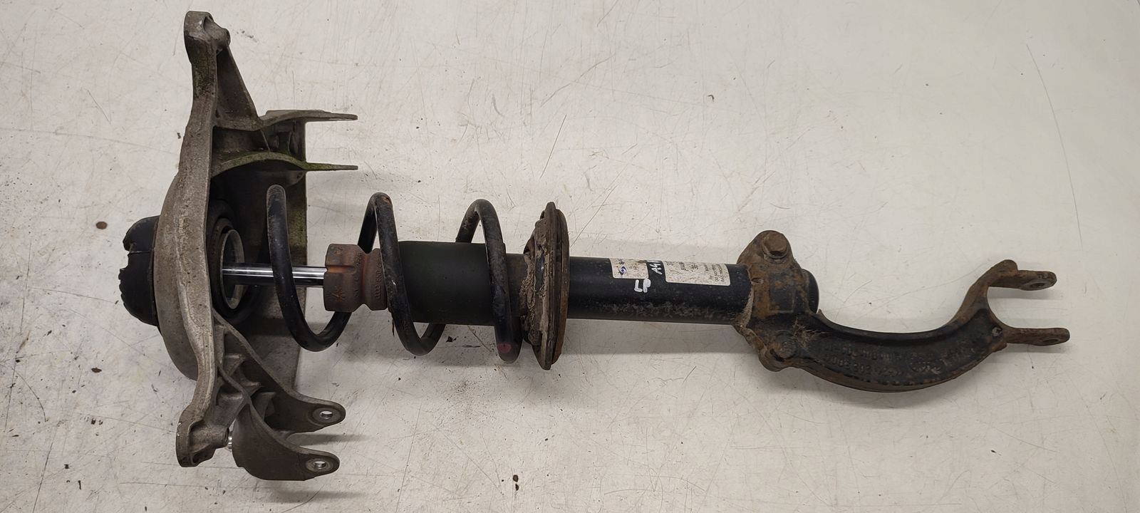 shock absorber spring front sususpension Audi A4 B8 1,8 TFSI