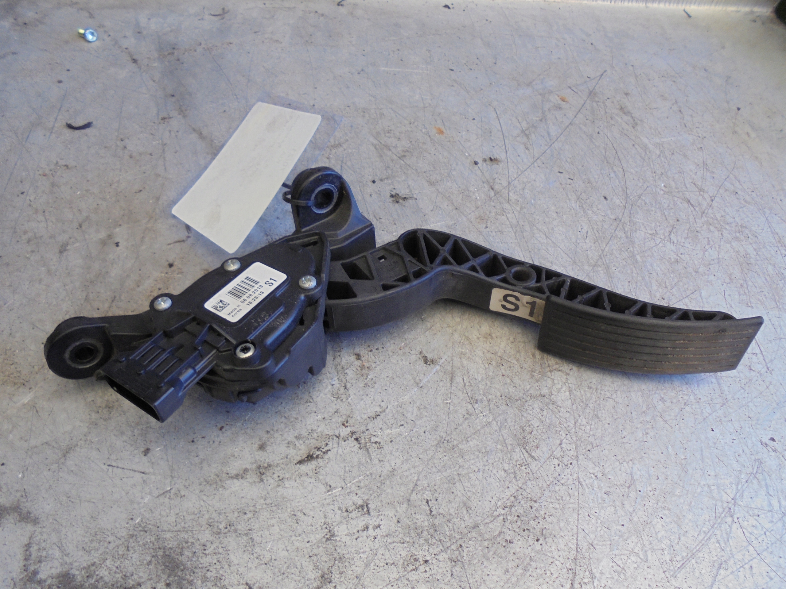 KIA RIO III 1.4 16v 2013r accelerator pedal potentiometer