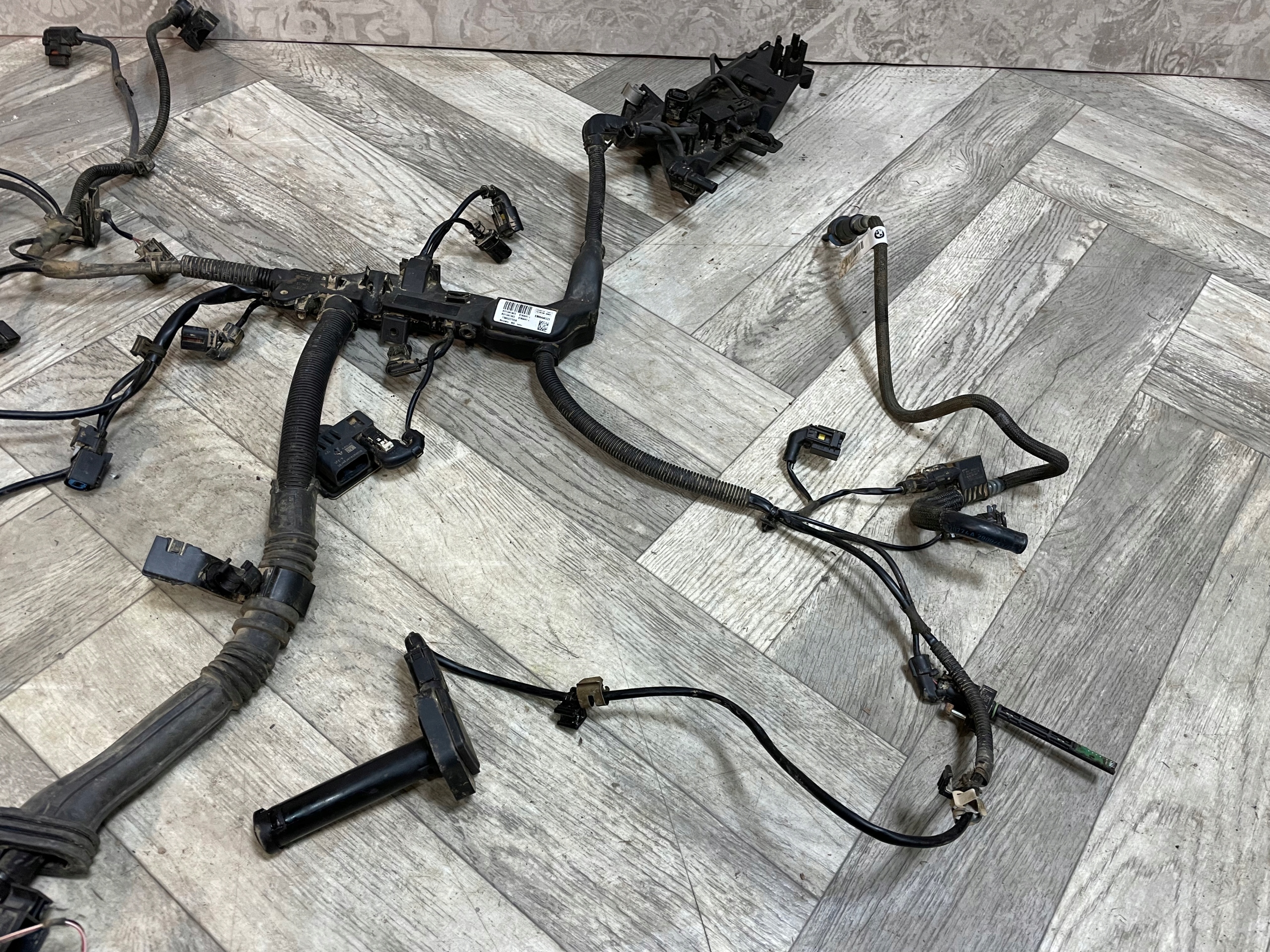 bundle przewodow of the engine BMW X3 F25 2.0d N47