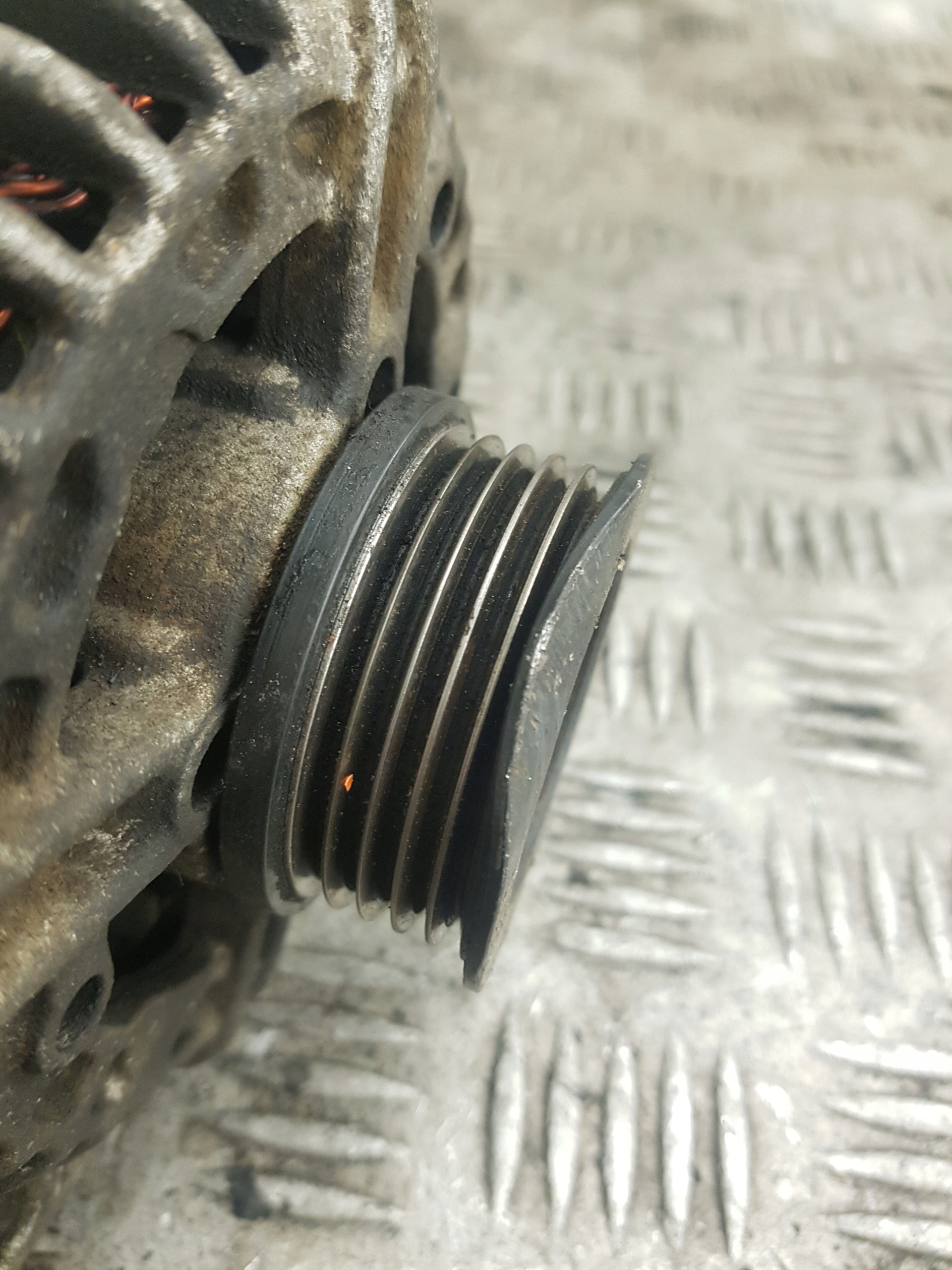 ALTERNATOR OPEL CORSA D 1.2 B BOSCH 0124325171