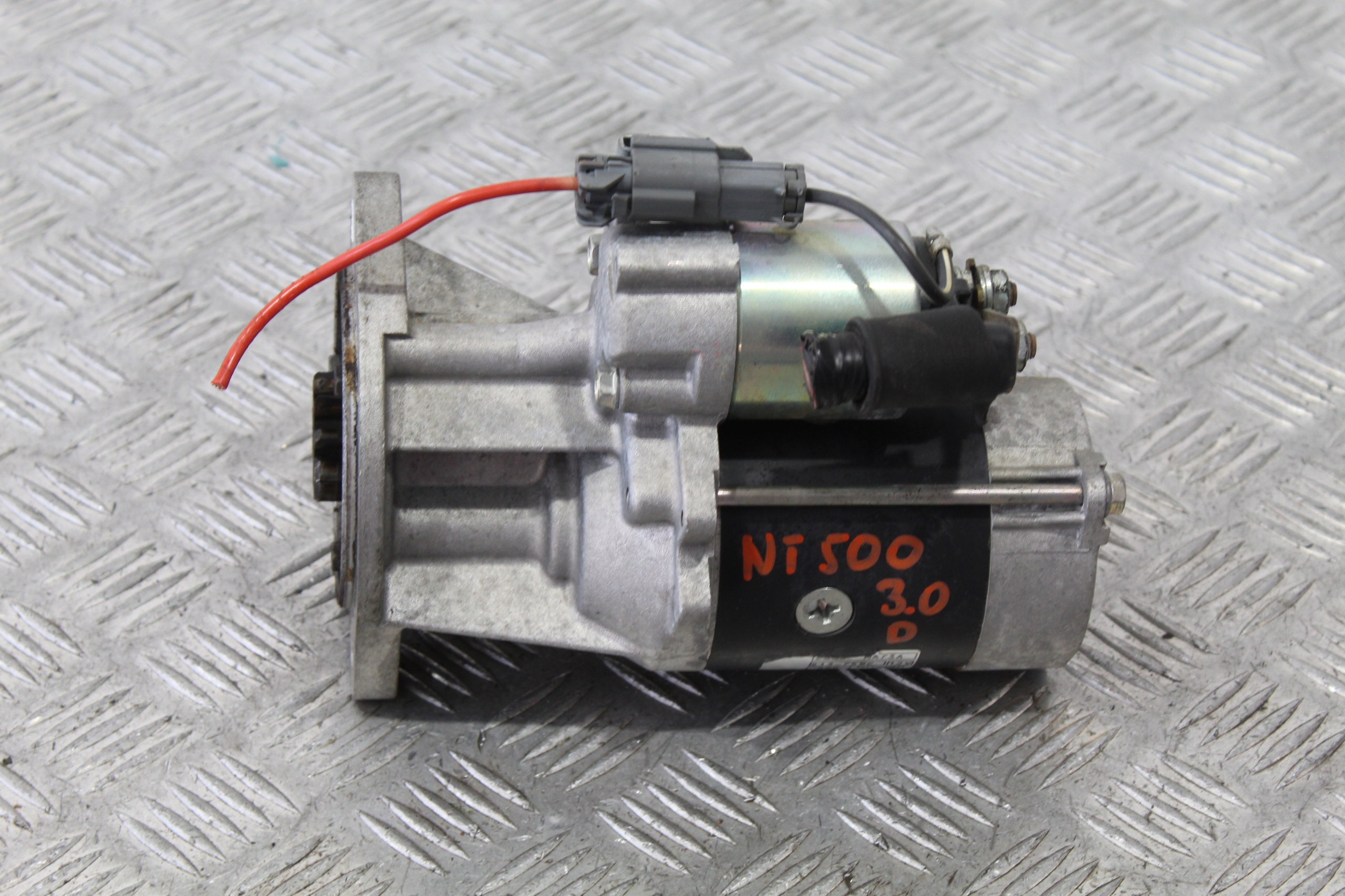 startér MOTORU NISSAN NT500 23300-MA73A