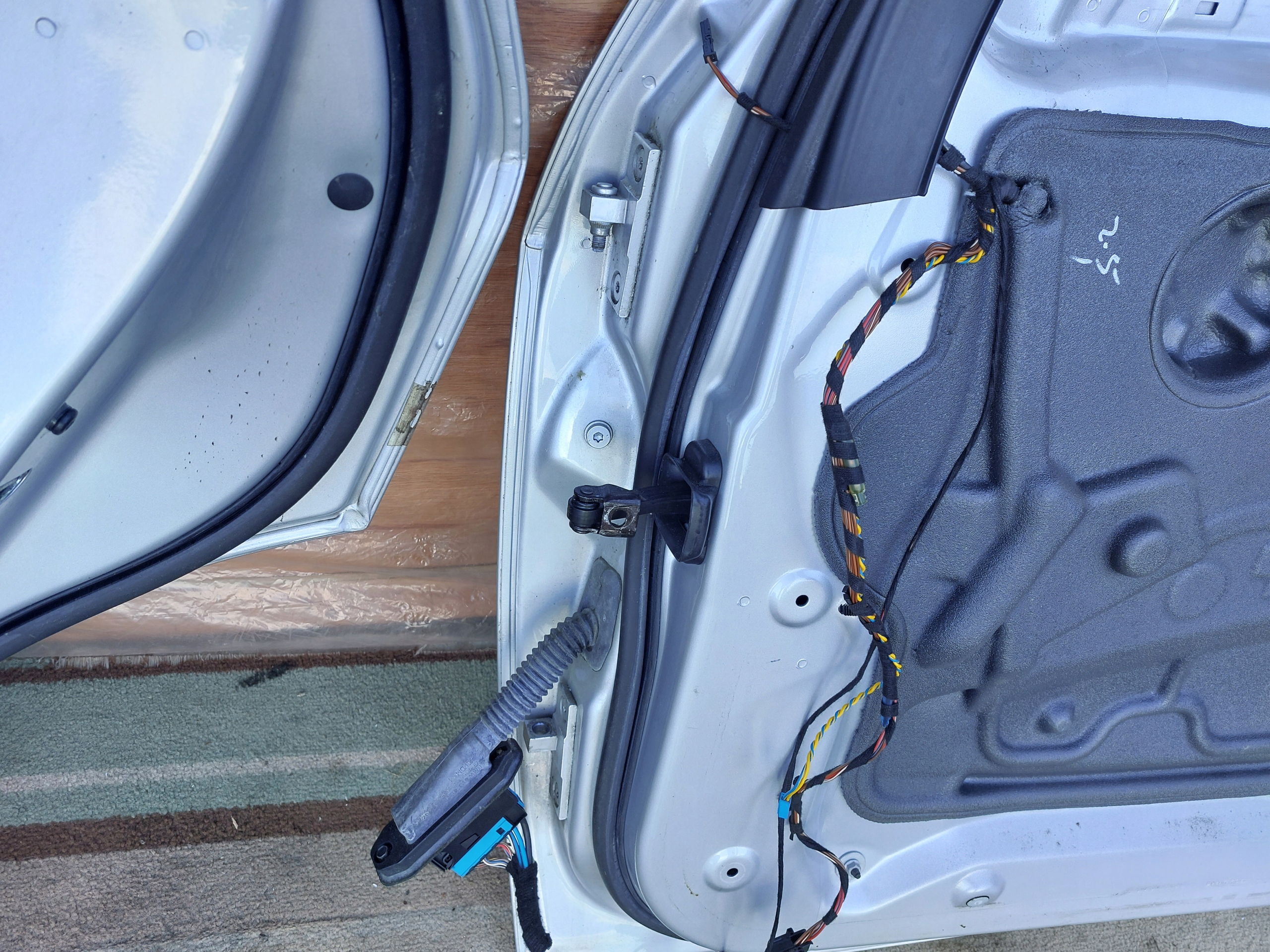 door right front rear part BMW X5 E70 silver 354