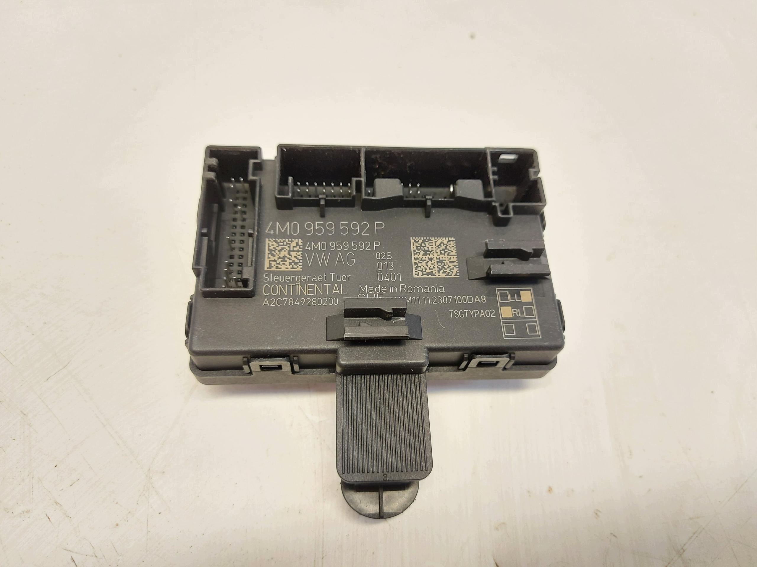 Audi Q8 E-TRON SportBack control unit module door left front 4m0959592p