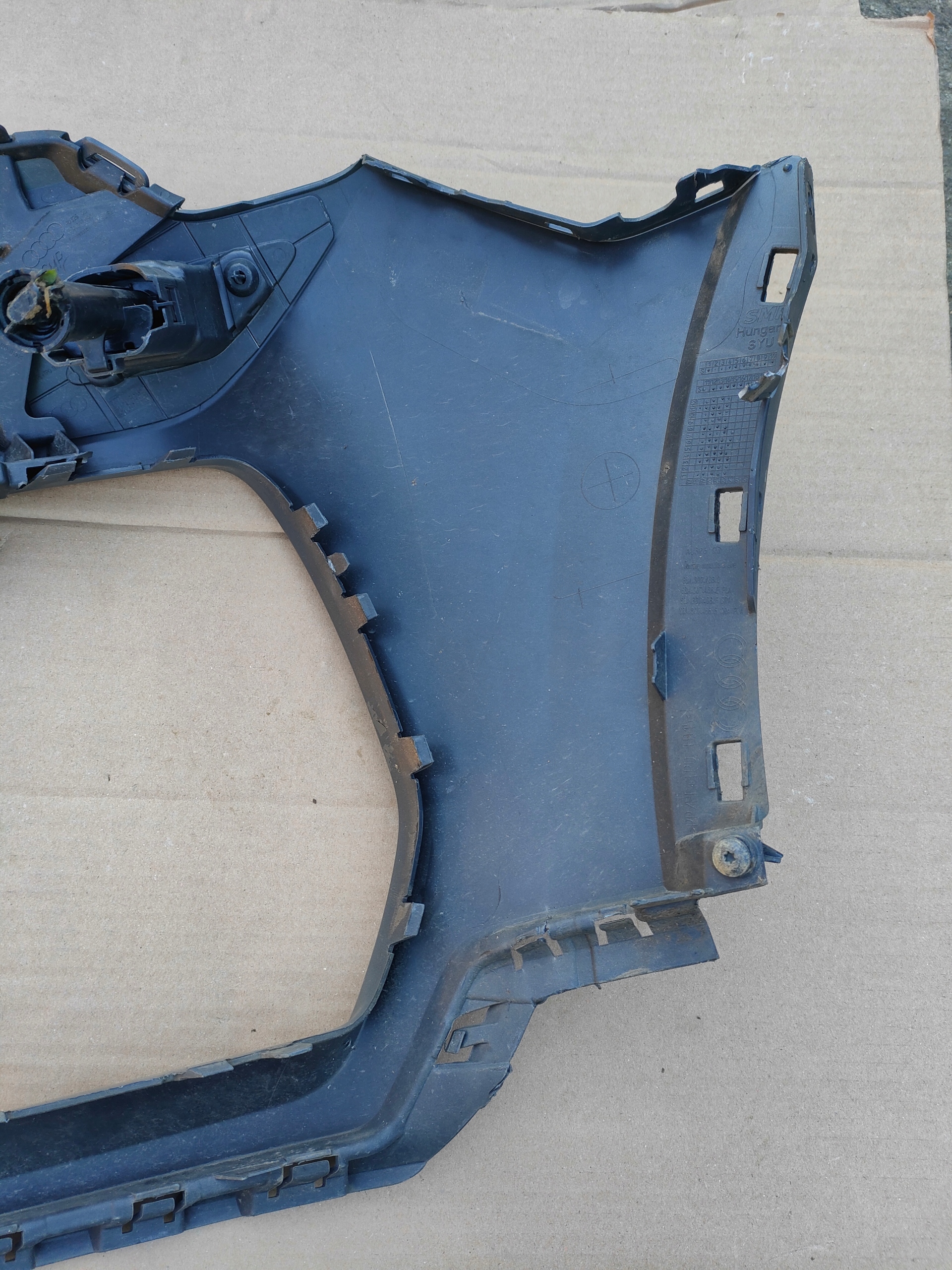 bumper front corner right AUDI Q3 F3B 83A S LINE 2018- 83A807438D