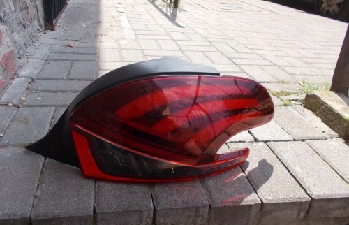 PEUGEOT 208 LIFT 15- LEWA TYLNA LAMPA LED ORYGINAŁ
