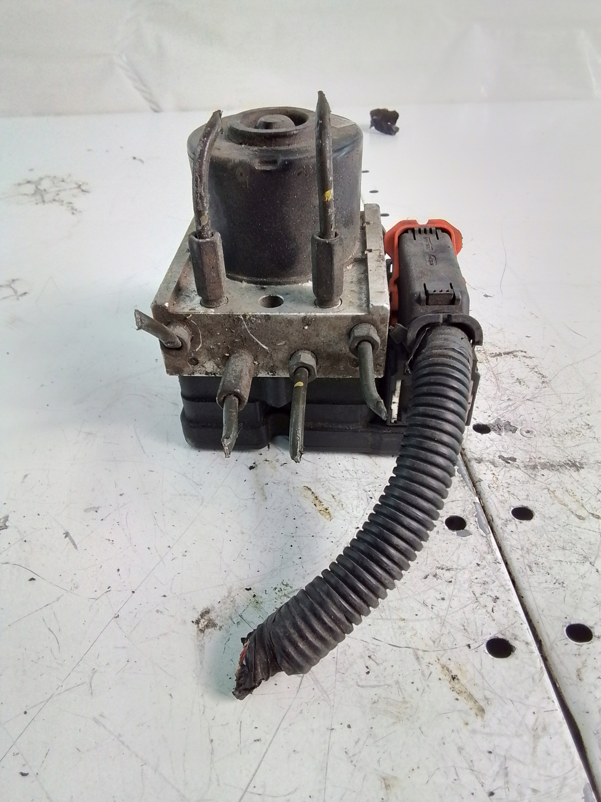 M136 насос ABS Chevrolet Aveo 96809543