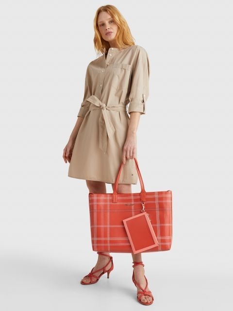 Kabelka Tommy Hilfiger Iconic Tommy Tote Check AW0AW12311