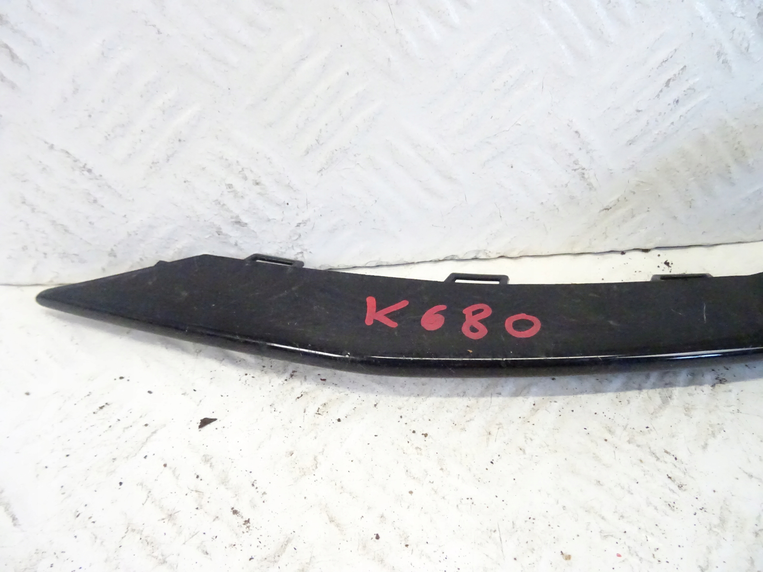 moulding of a bumper front front left AUDI A5 LIFT S-LINE 8T0807681P