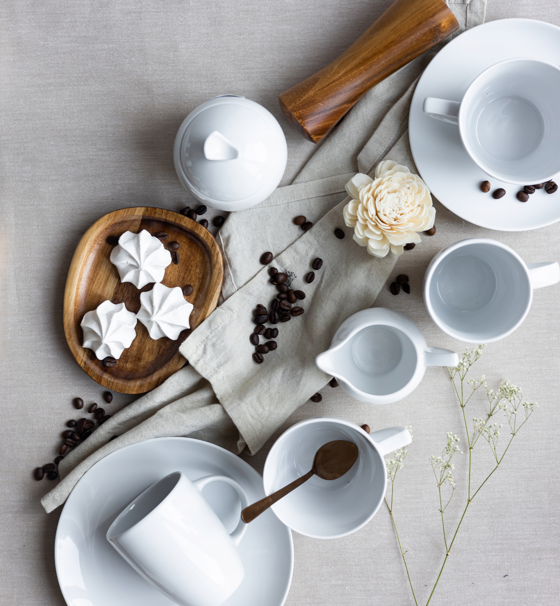 Lubiana Boss Biały Serwis Obiadowo Kawowy 234/24 Porcelana