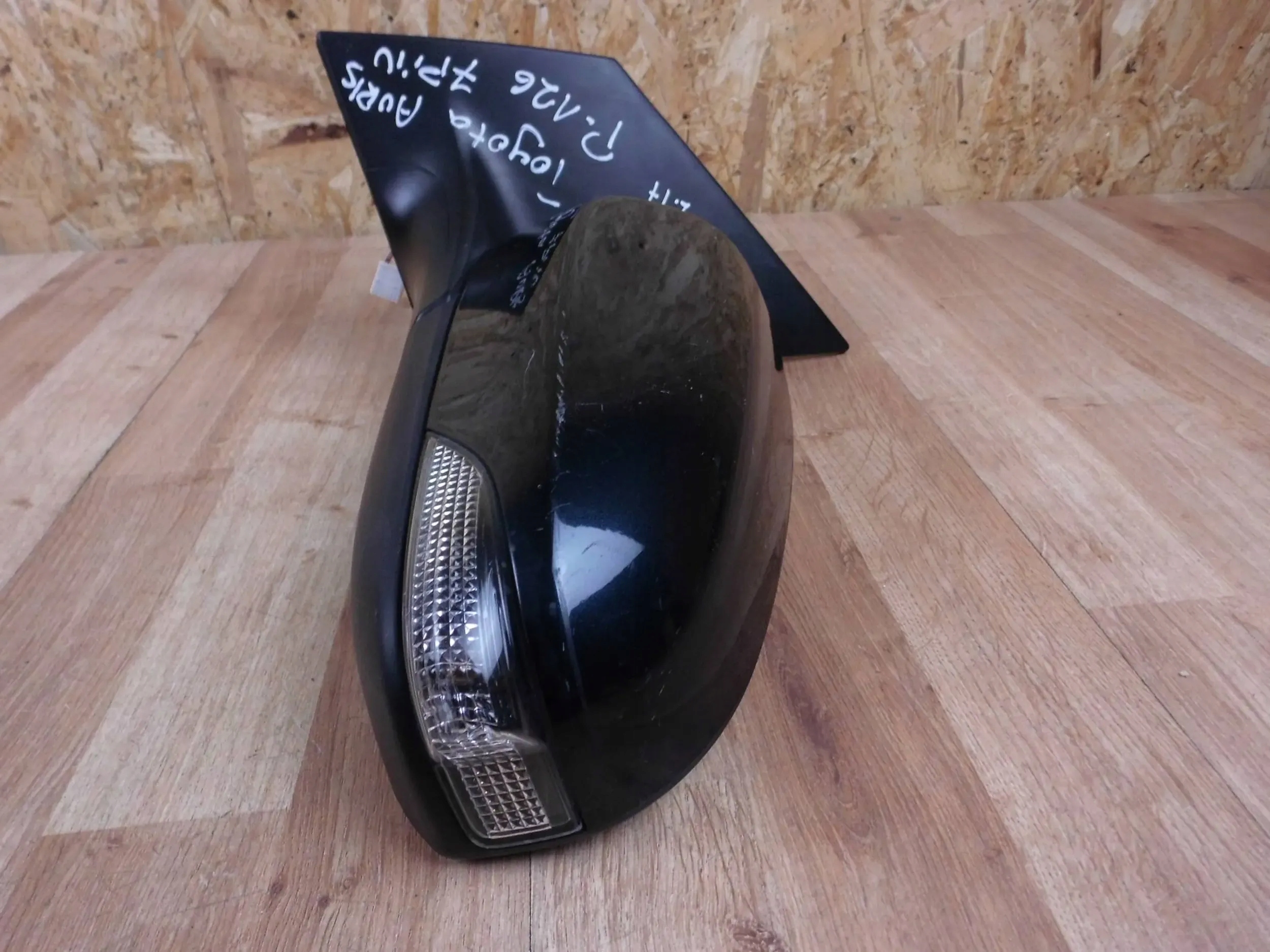 Toyota Auris II mirror left 7-PIN 026983
