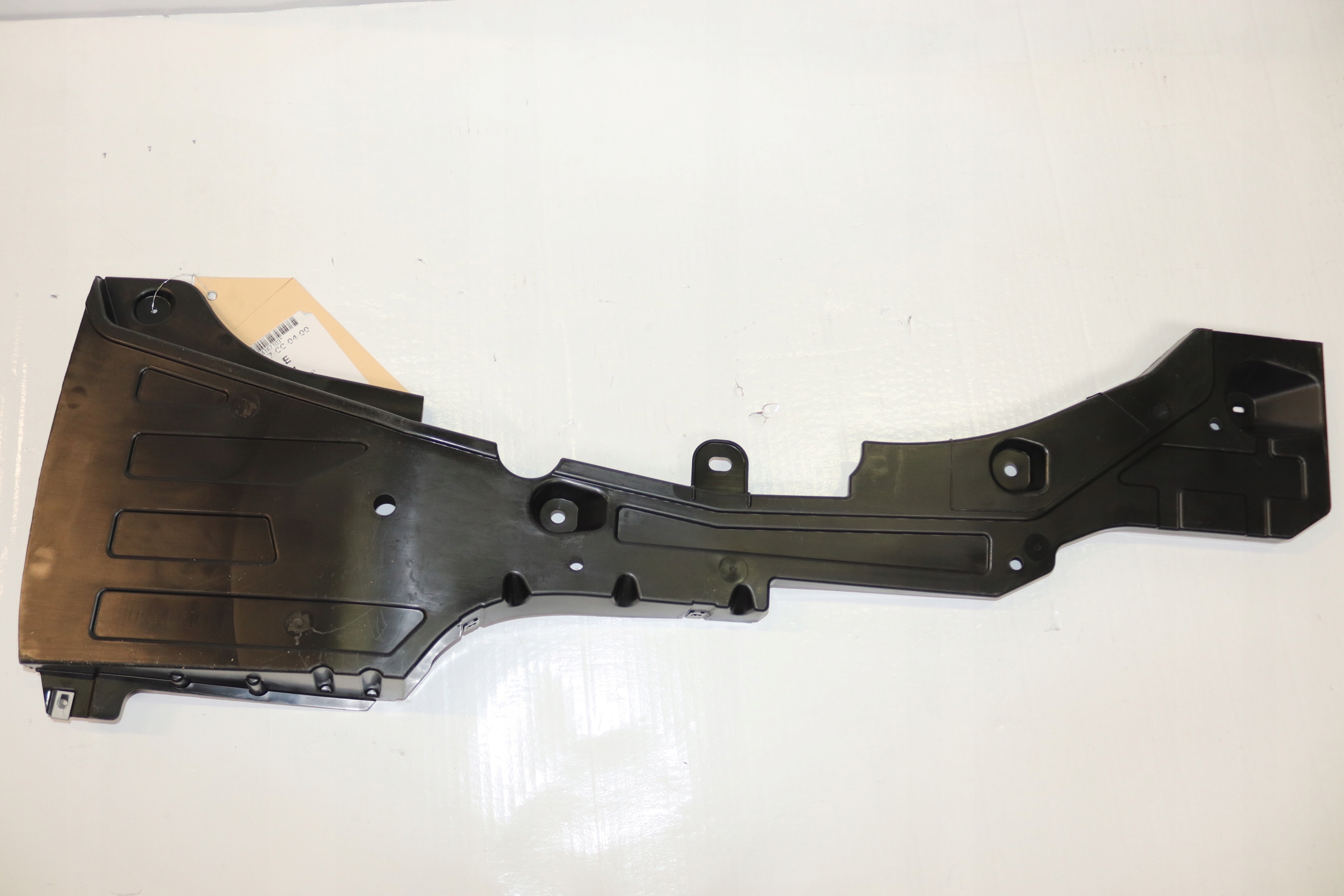 OPEL INSIGNIA B OSLONA POD SILNIK PRAWA 84167103