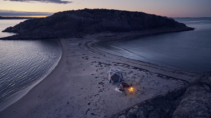Bang & Olufsen Beosound Explore Navy — 7