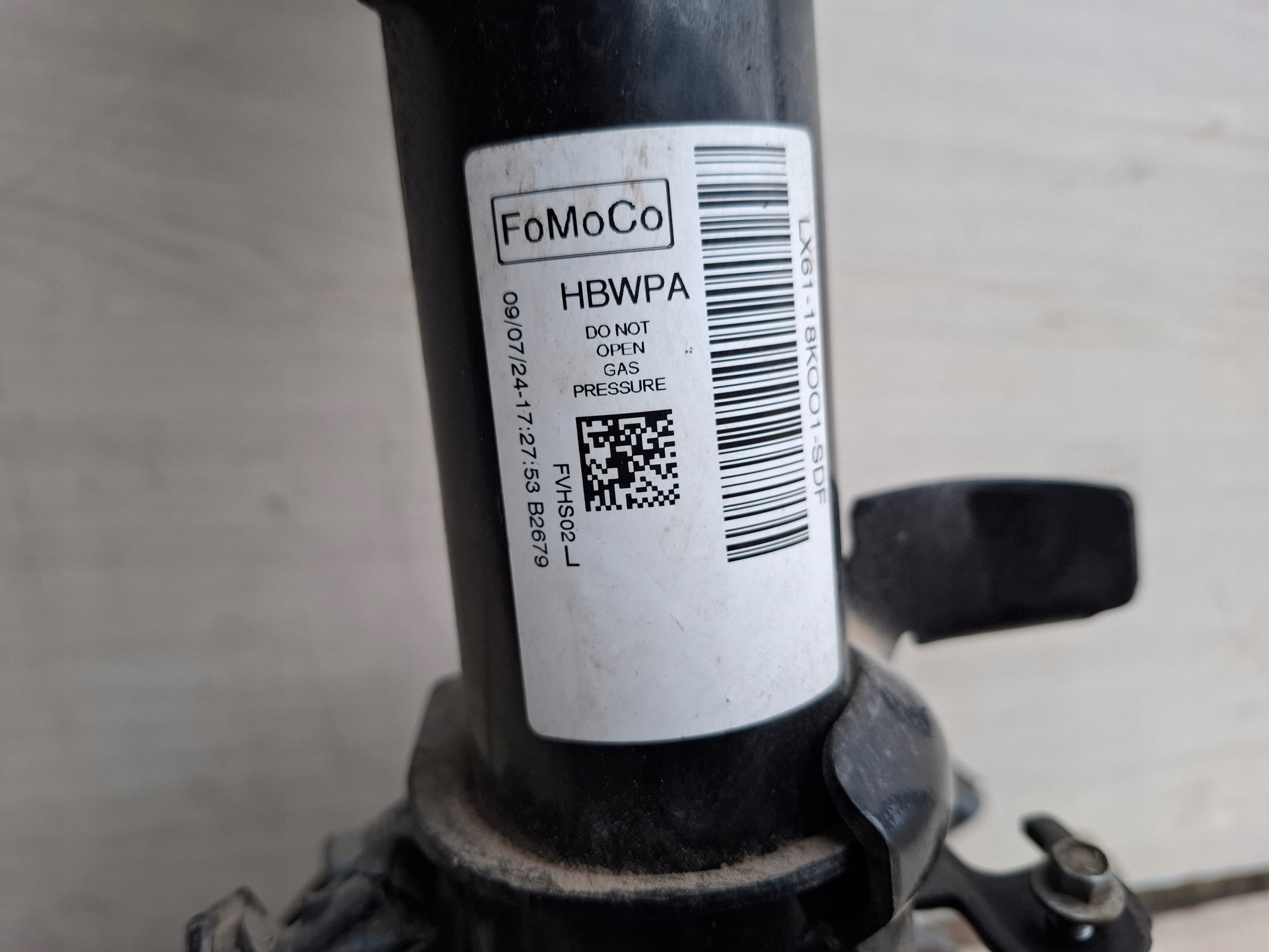 KUGA MK3 LIFT 24r swing shock absorber left front 2.5 HYBRYDA