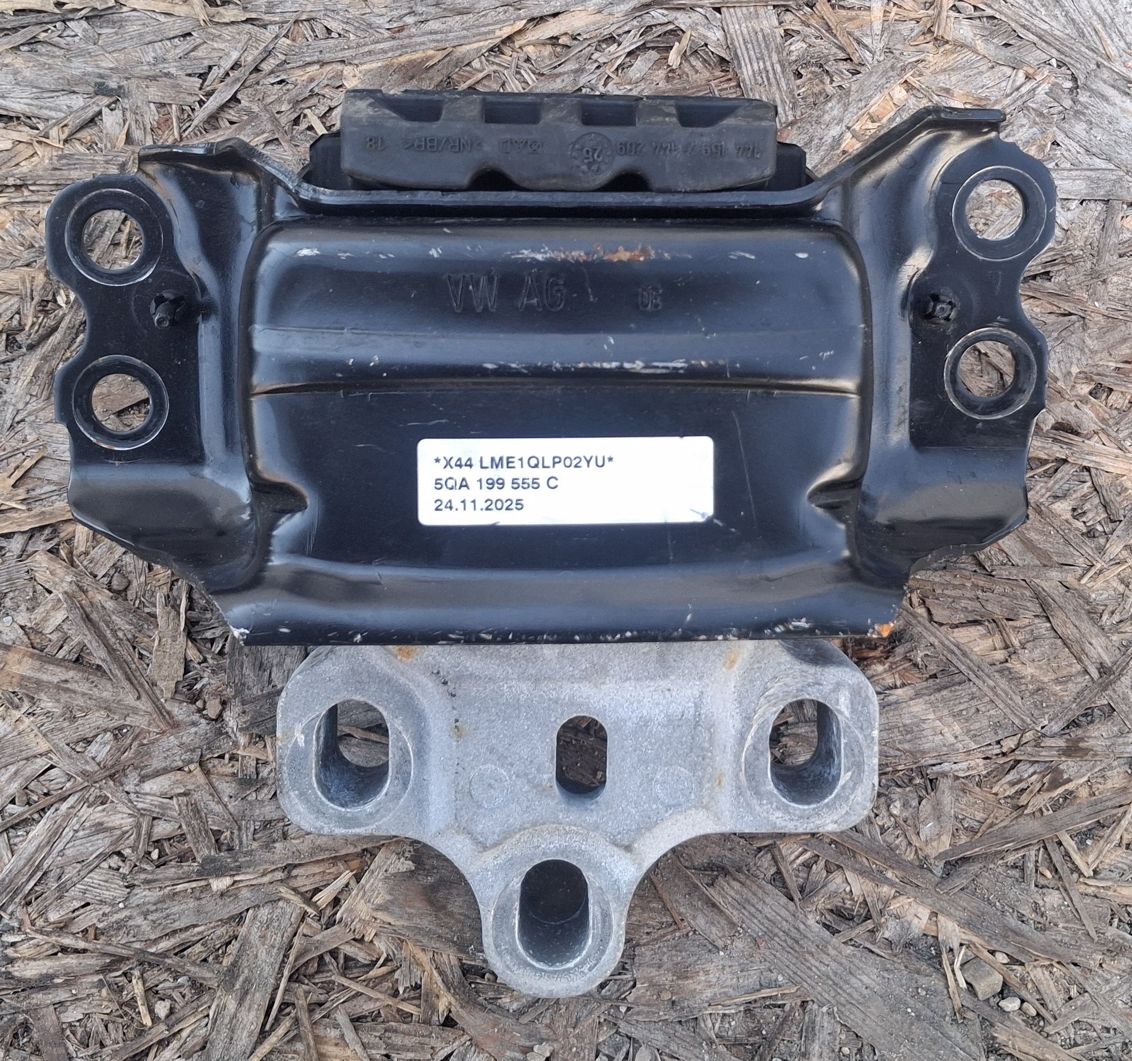holder engine mount SEAT VW AUDI SKODA 5QA199555C