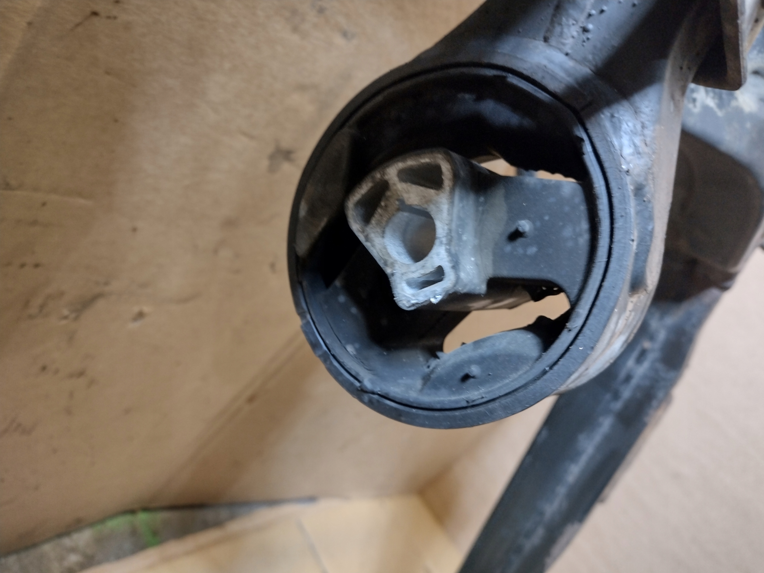 subframe axle beam front Opel Astra J IV 1,7CDTi 367973422