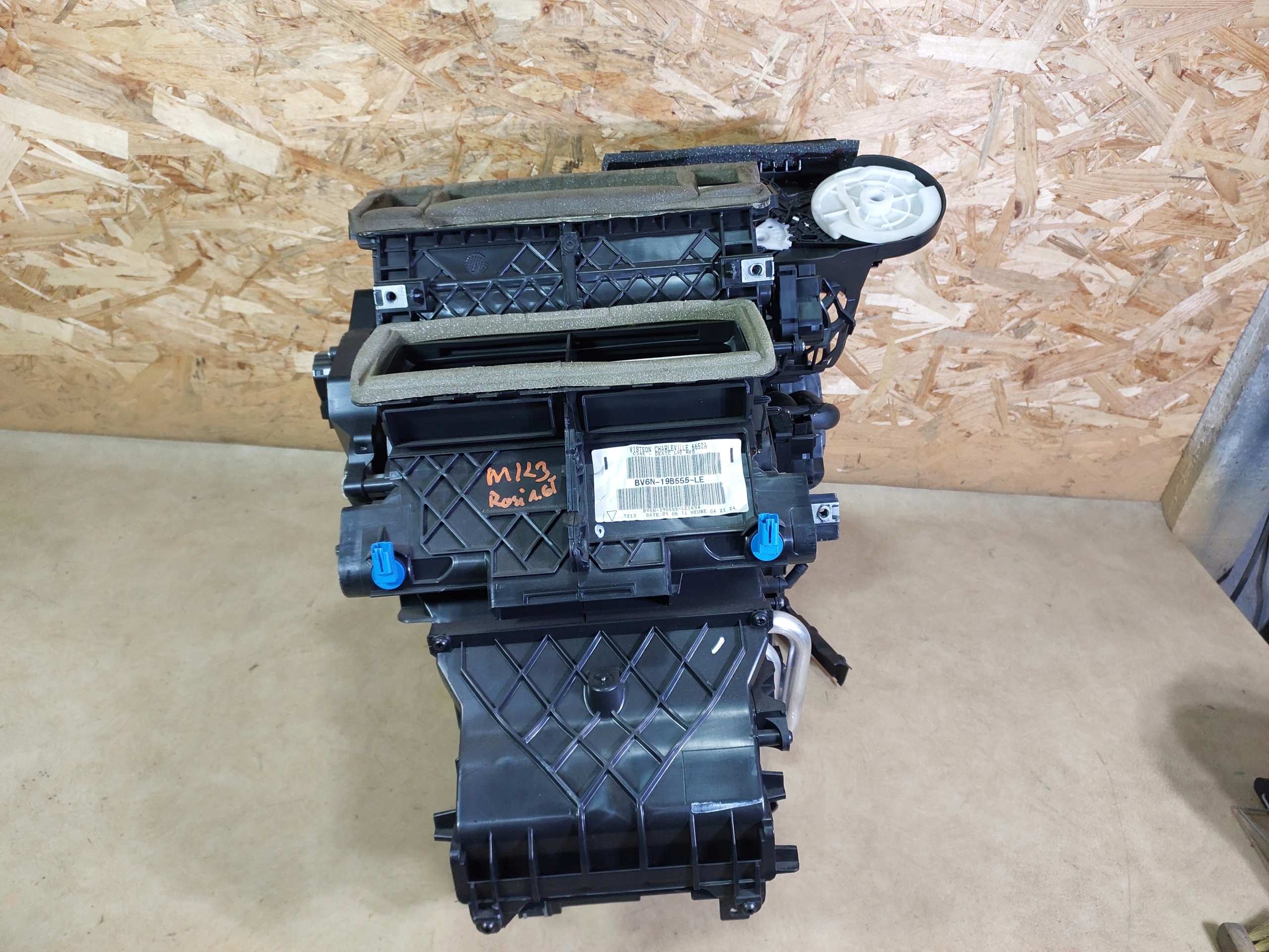 ФОКУС MK3 НАГРЕВАТЕЛЬ КЛИМАТРОНИК BV6N19B555LE