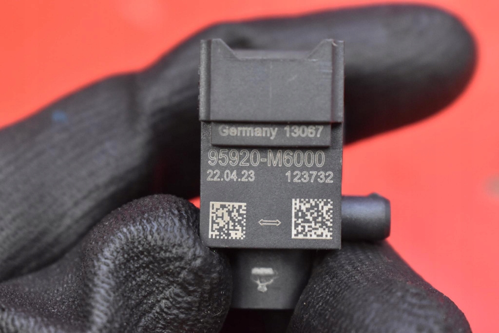 impact sensor 95920-M6000 KIA SPORTAGE 5 V 21-25