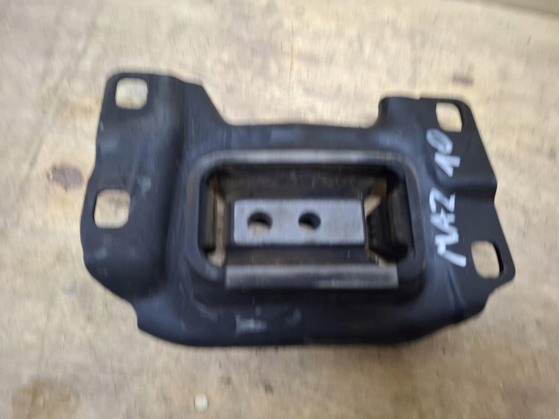 gearbox mount Mazda 5 2 2011 BBM539070